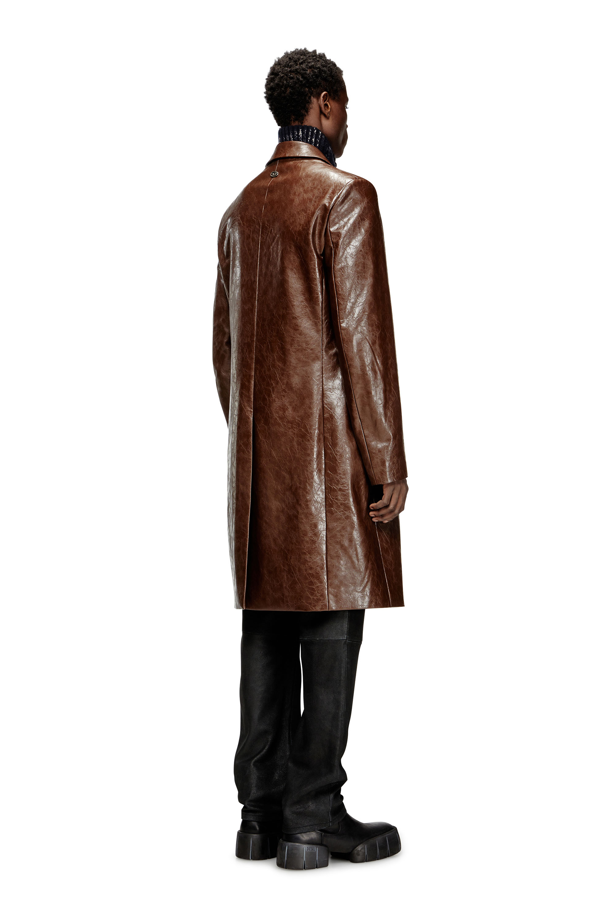 Diesel - J-CREED-COAT, Cappotto in tessuto tattile coated Uomo in Marrone - 4