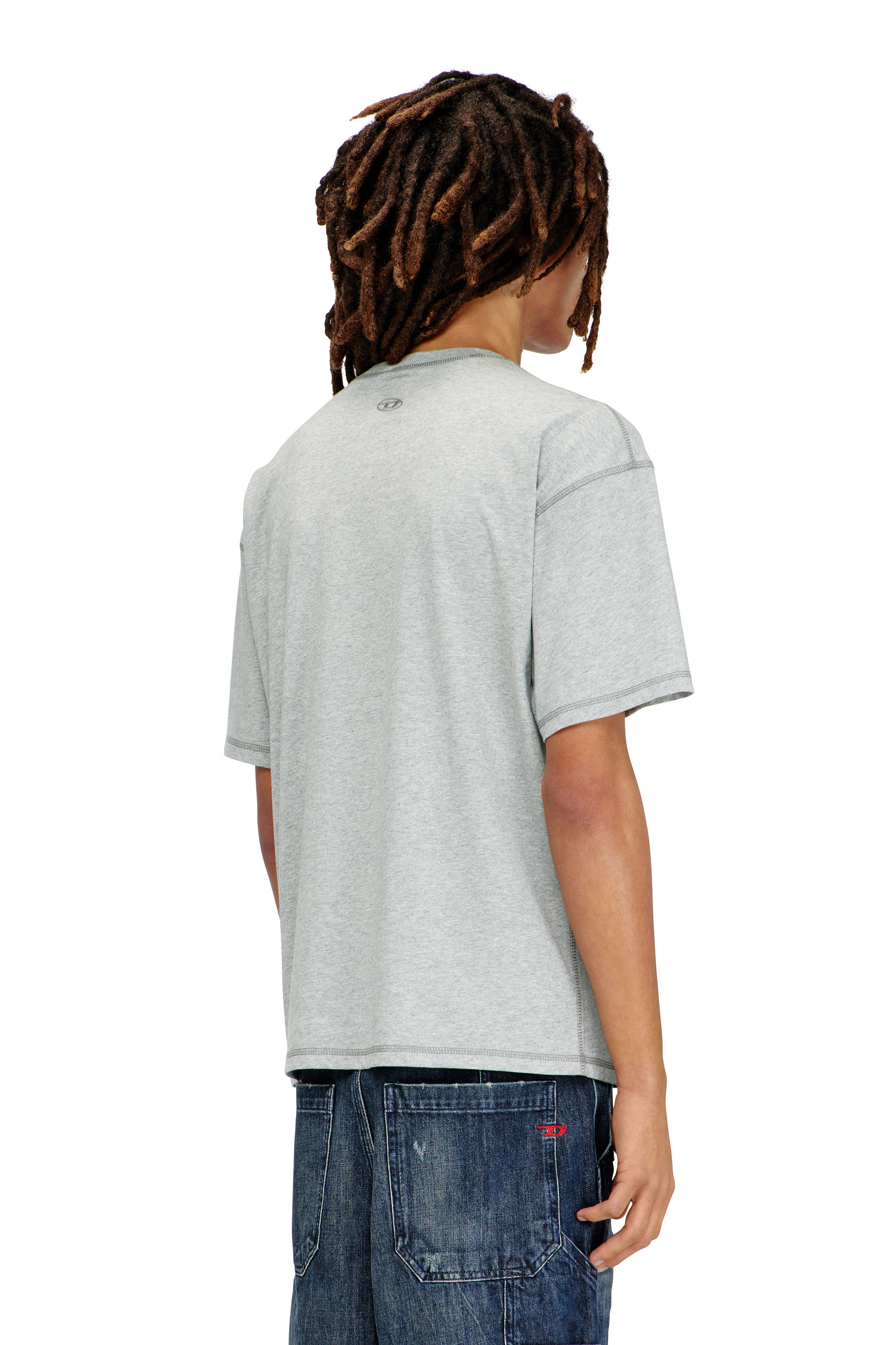 Diesel - T-BOXT-DOLPHIN, T-shirt dal taglio rilassato con grafica di delfino Uomo in Grigio - 4