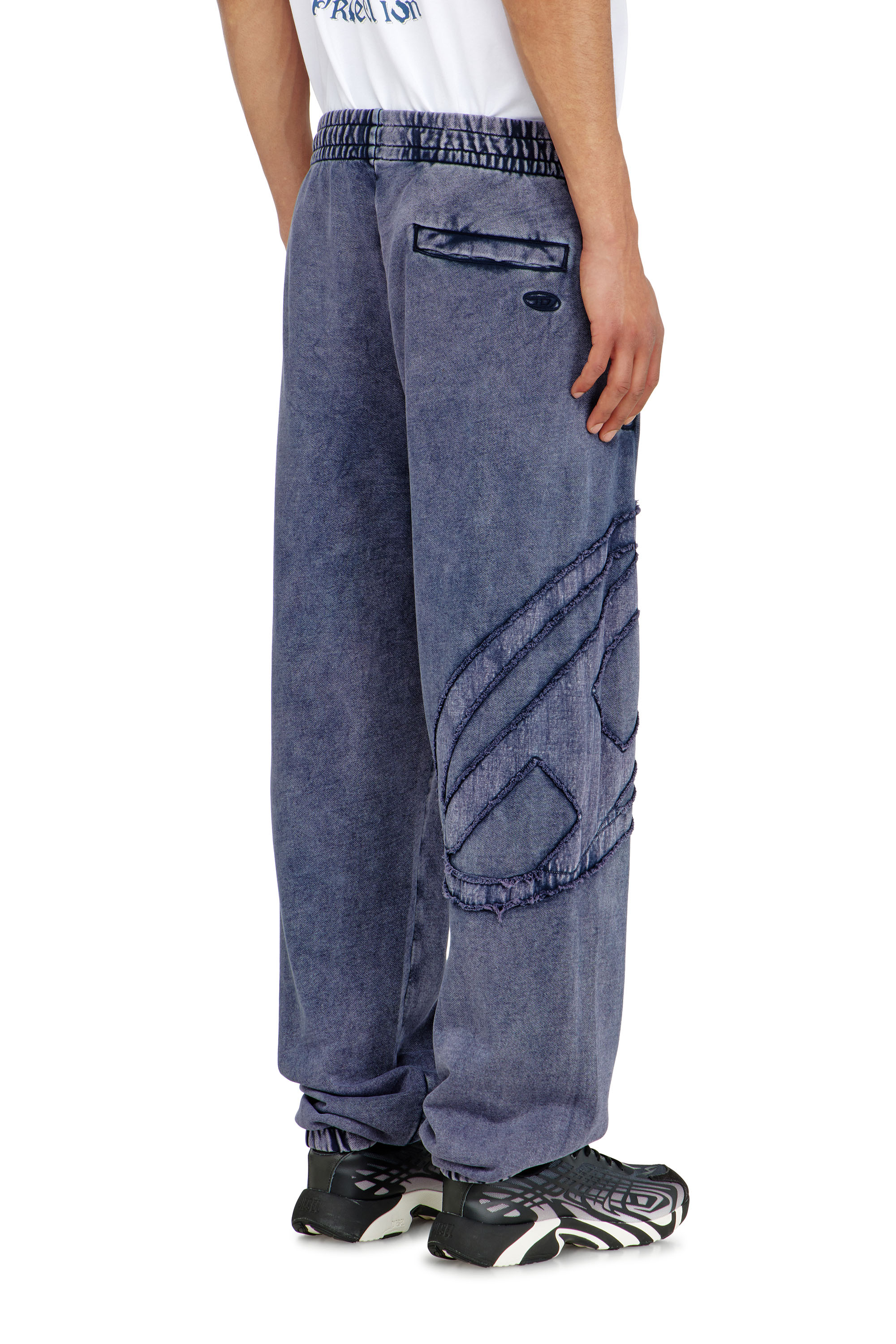 Diesel - P-MARKY-DEN, Herren Jogginghose aus Bio-Baumwolle mit ovalem D-Patch in null - 4