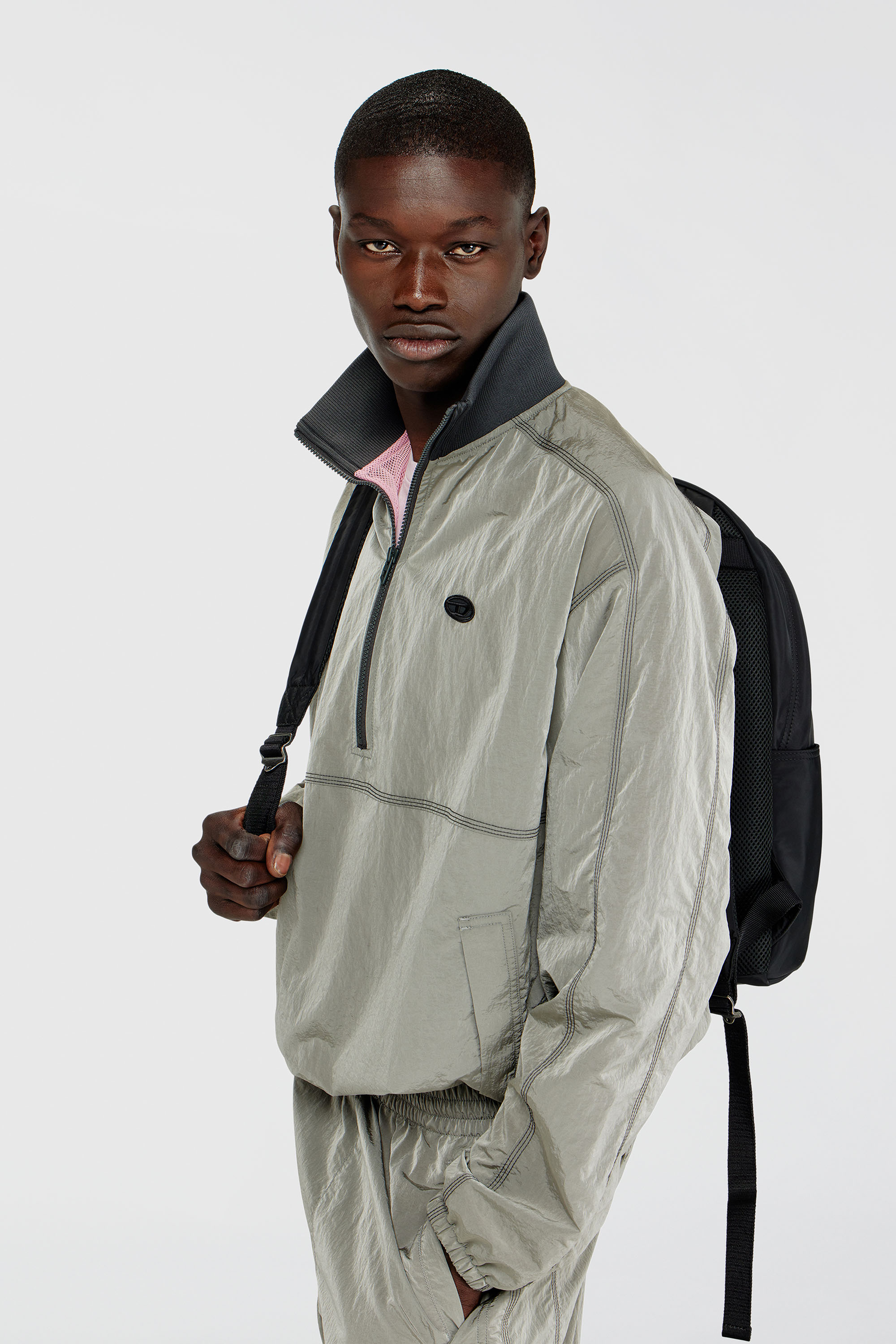 Diesel - J-ANOK, Veste en nylon &agrave; effet froiss&eacute; Homme in Gris - 5