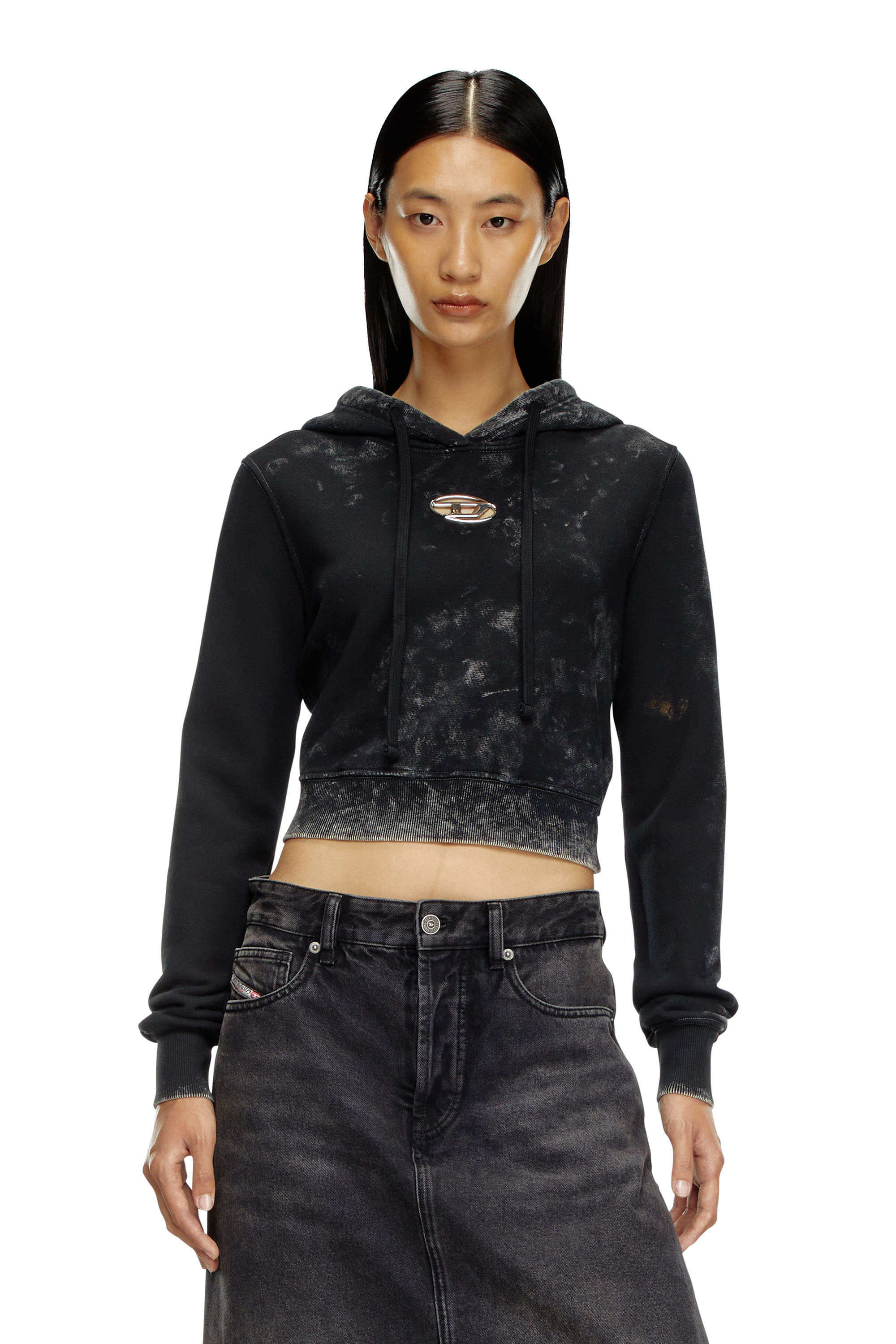 Diesel - F-SLIMMY-HOOD-P5, Hoodie sfumato con cut-out e logo metallico Donna in Nero - 1