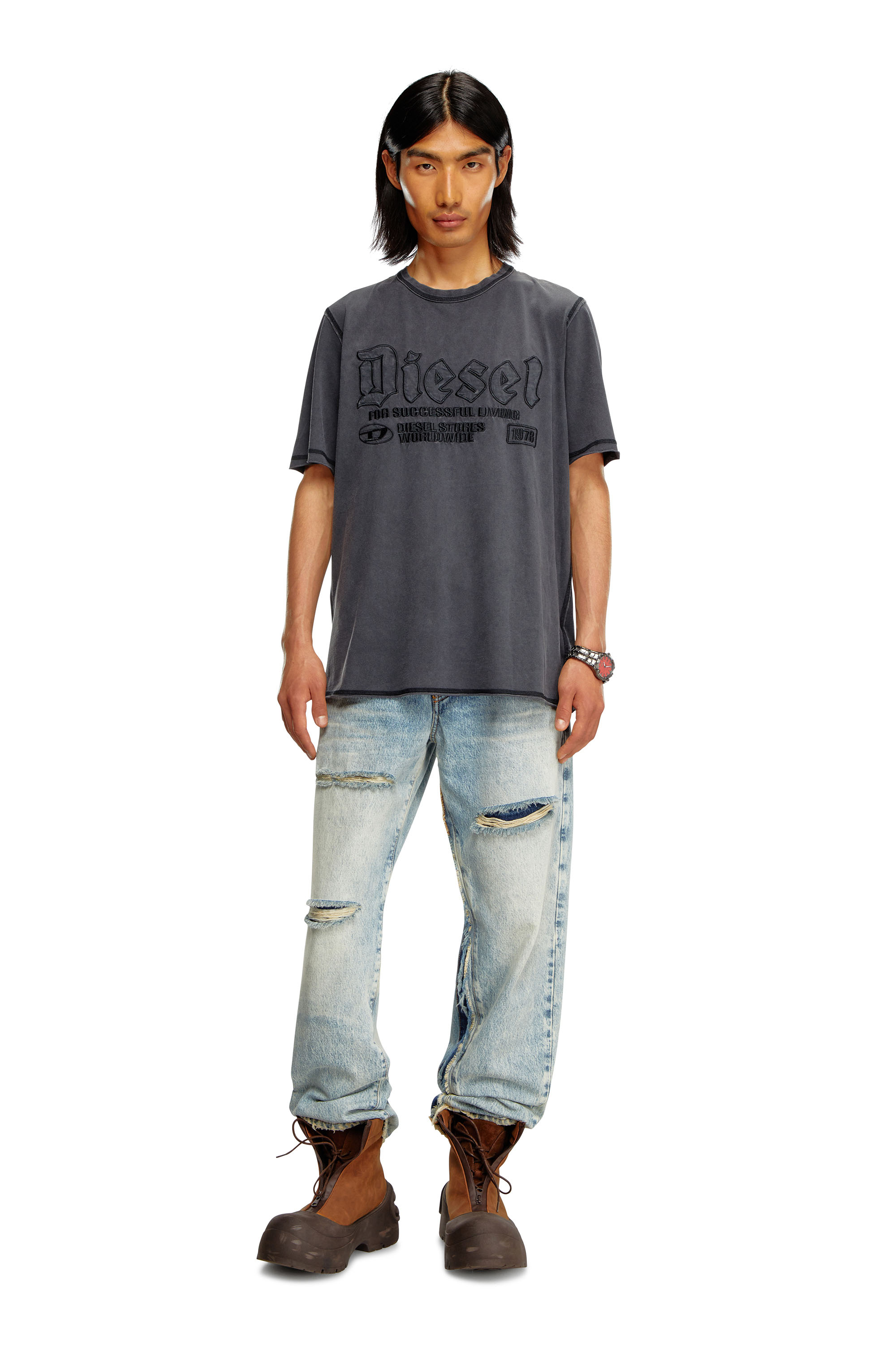 Diesel - T-RAWJUST, Homme T-shirt délavé avec broderie ton sur ton in Noir - Image 2