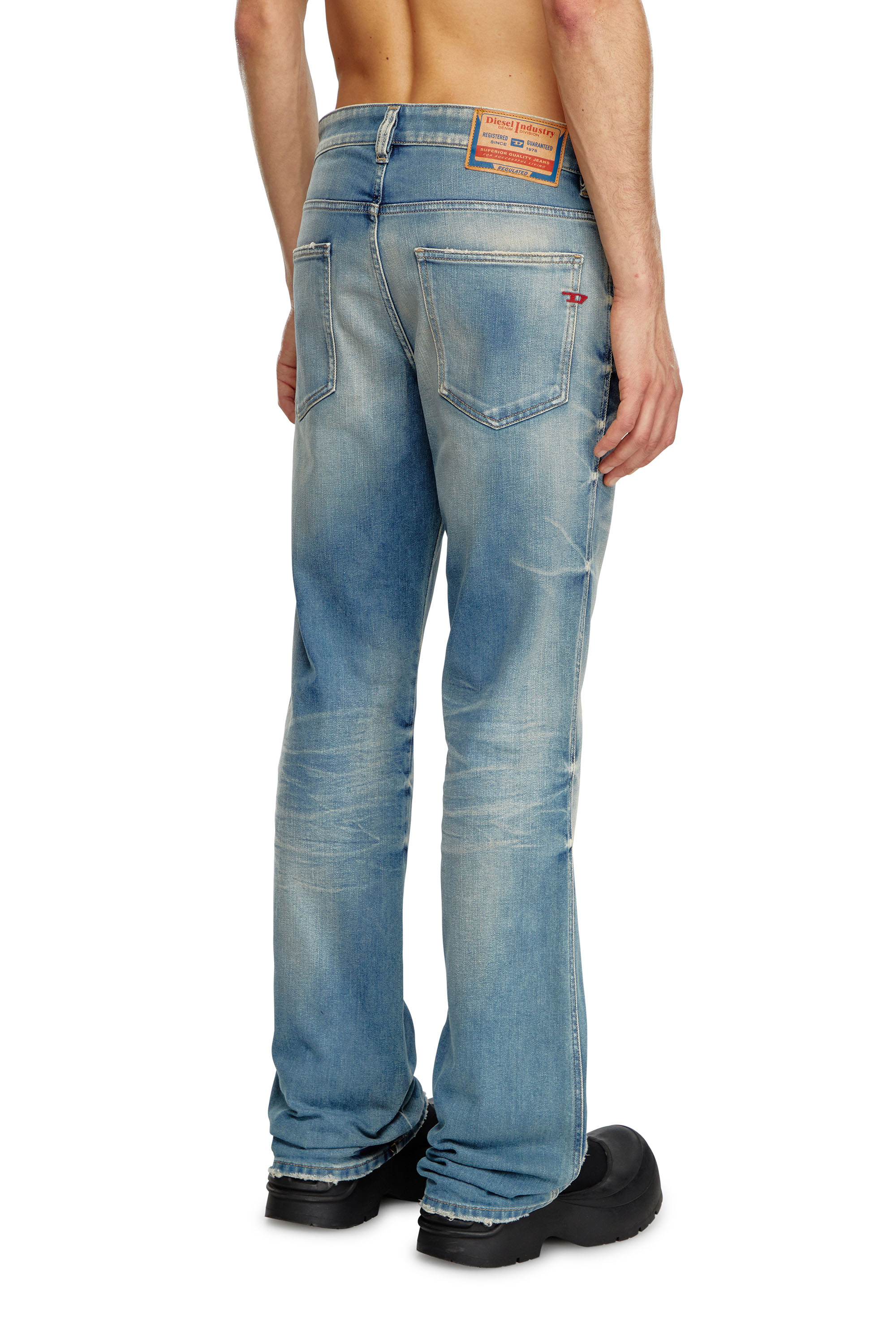 Diesel - Herren Bootcut Jeans 1998 D-Buck 09J62, Mittelblau - Image 3