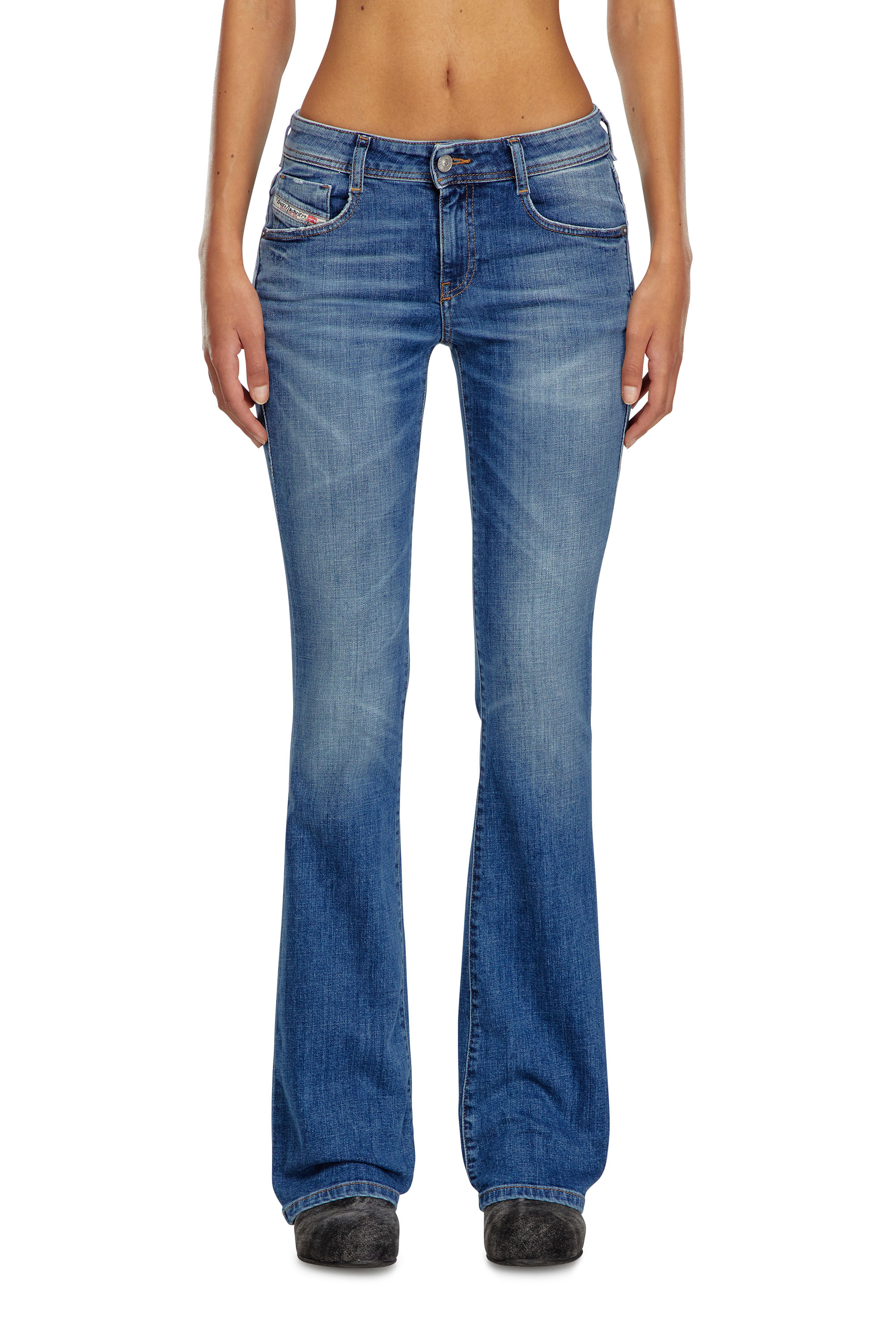 Diesel - Bootcut Jeans 1969 D-Ebbey 09J33 Femme, Bleu moyen - Image 2
