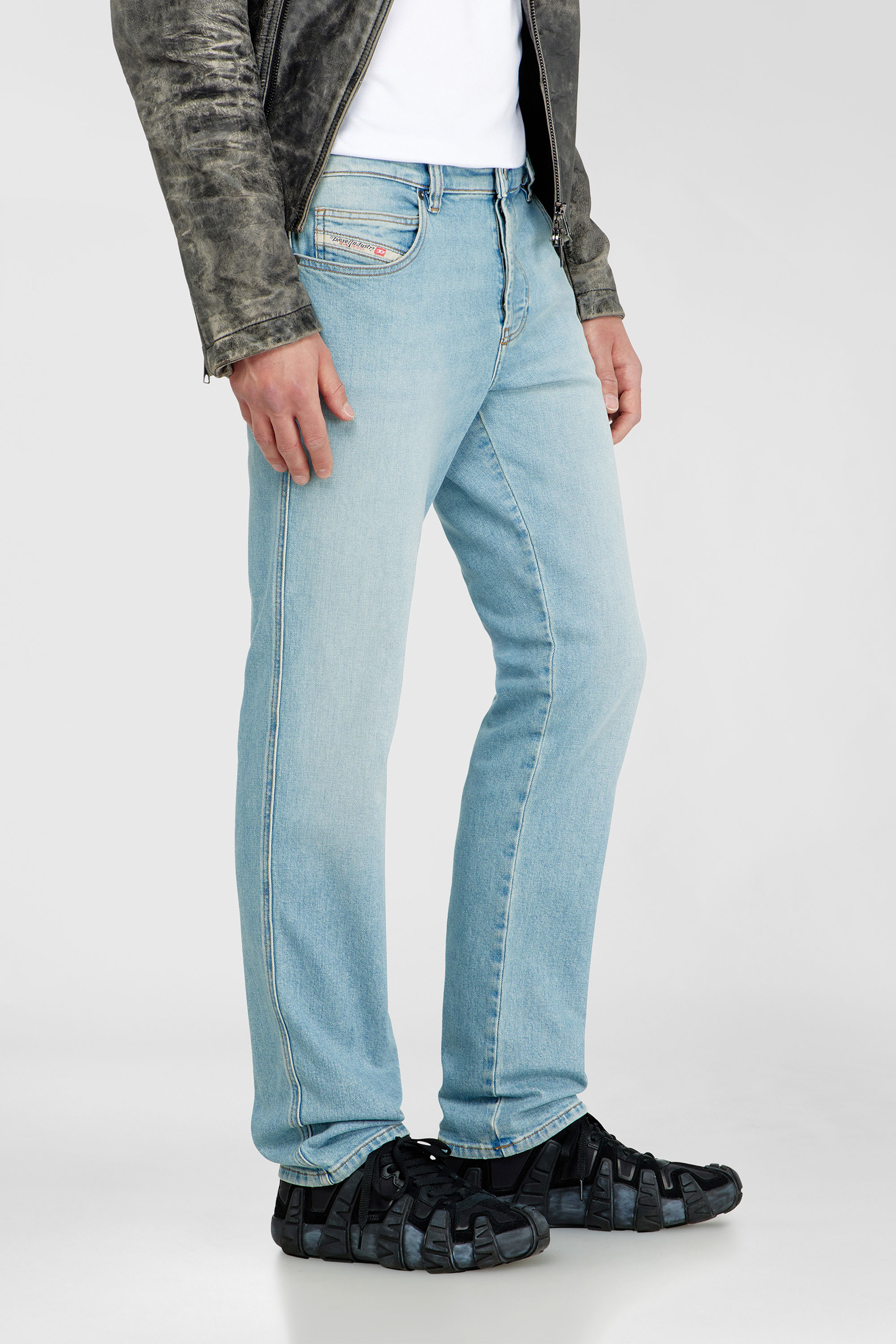 Diesel - Slim Jeans 1993 D-Vyl 0HDBI Uomo, Blu Chiaro - Image 7