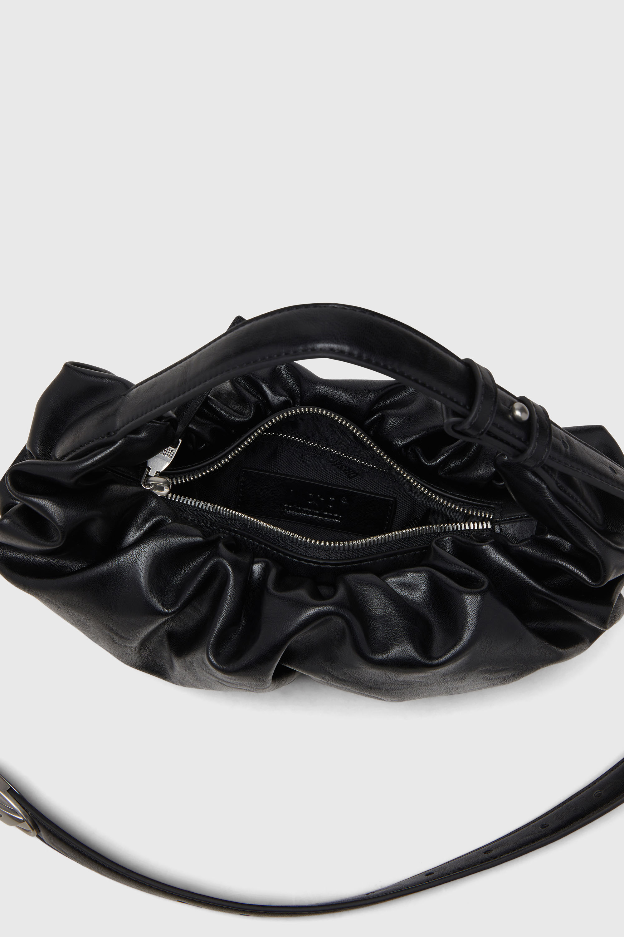 Diesel - GRAB-D HOBO S, Grab-D-Sac hobo noir &agrave; bandouli&egrave;re effet ceinture Femme in Noir - 4