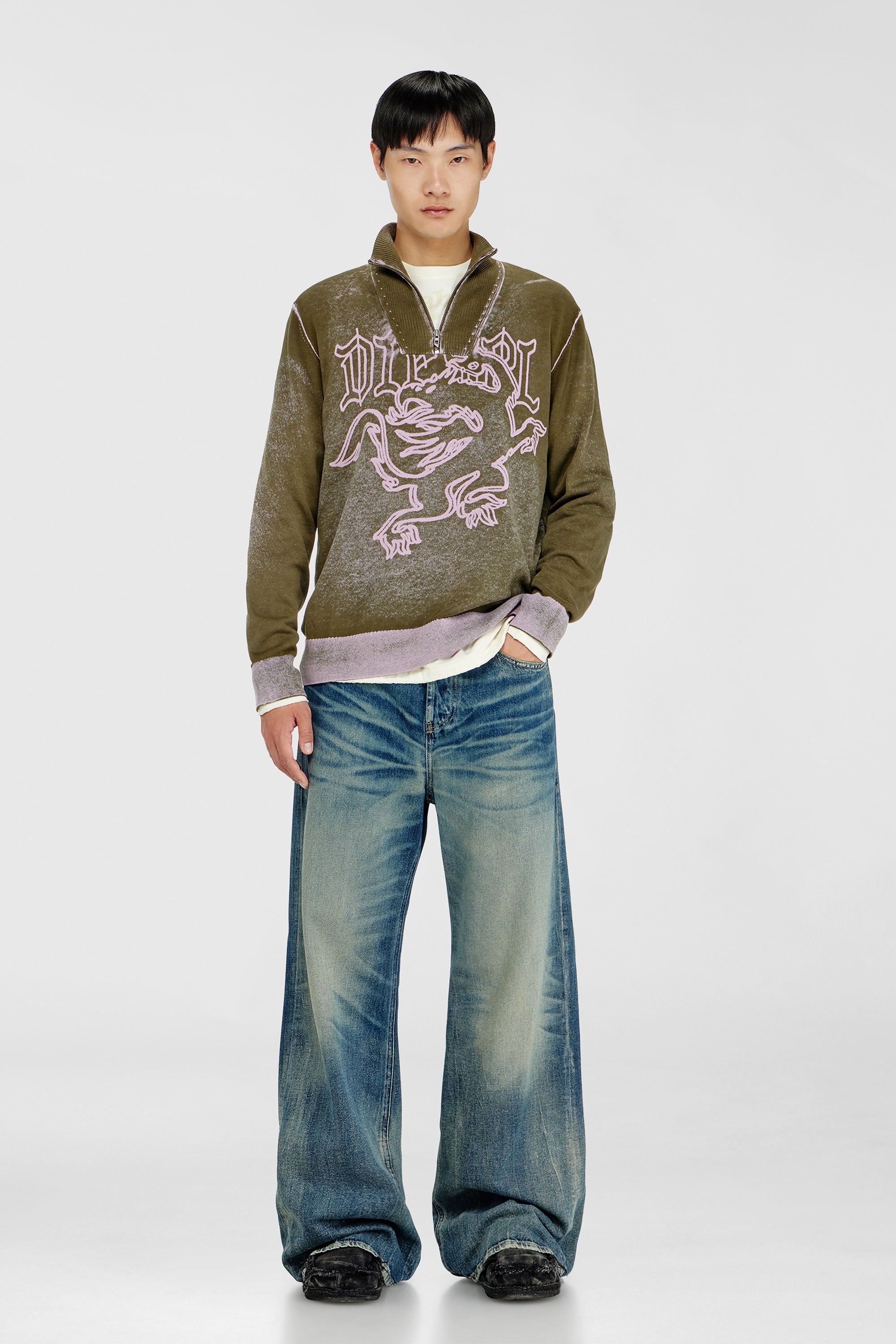 Diesel - K-LAUTARE, Maglia half-zip lavorata con motivo grifone Uomo in Verde - 2