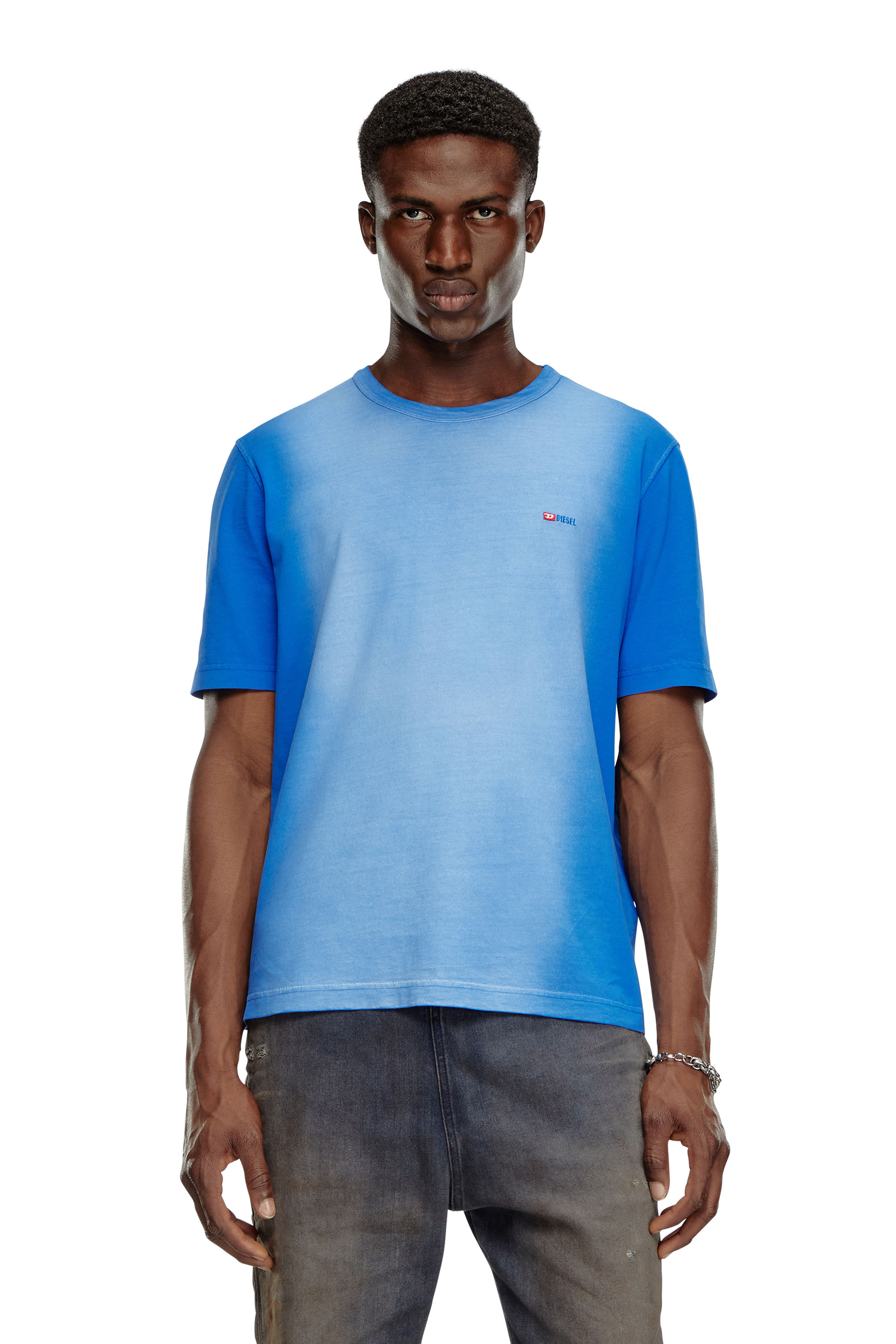 Diesel - T-ADJUST-Q2, Uomo T-shirt in jersey di cotone effetto spray in Blu - Image 1
