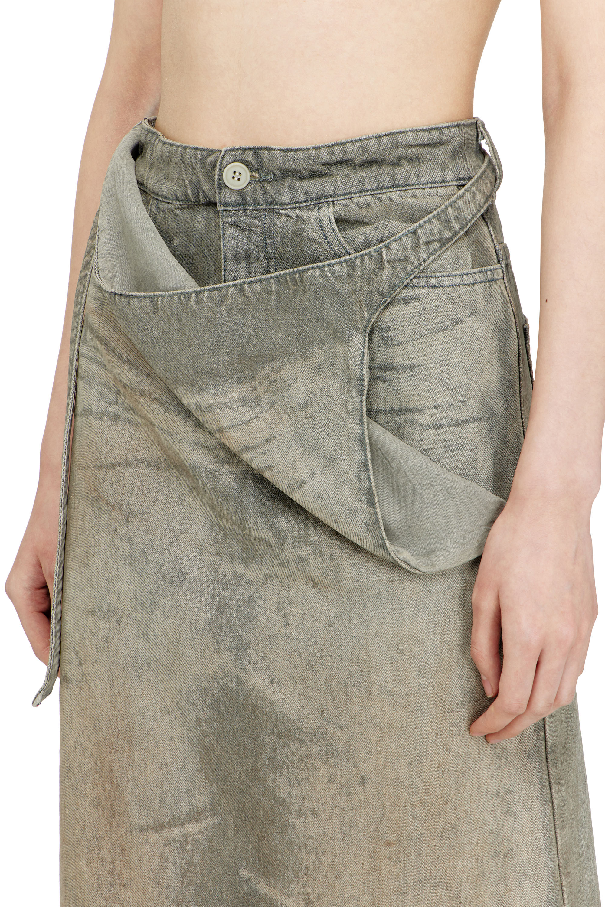 Diesel - DE-MORIKA-FSI, Jupe &agrave; demi-longueur en satin denim coton-chanvre Femme in Gris - 5