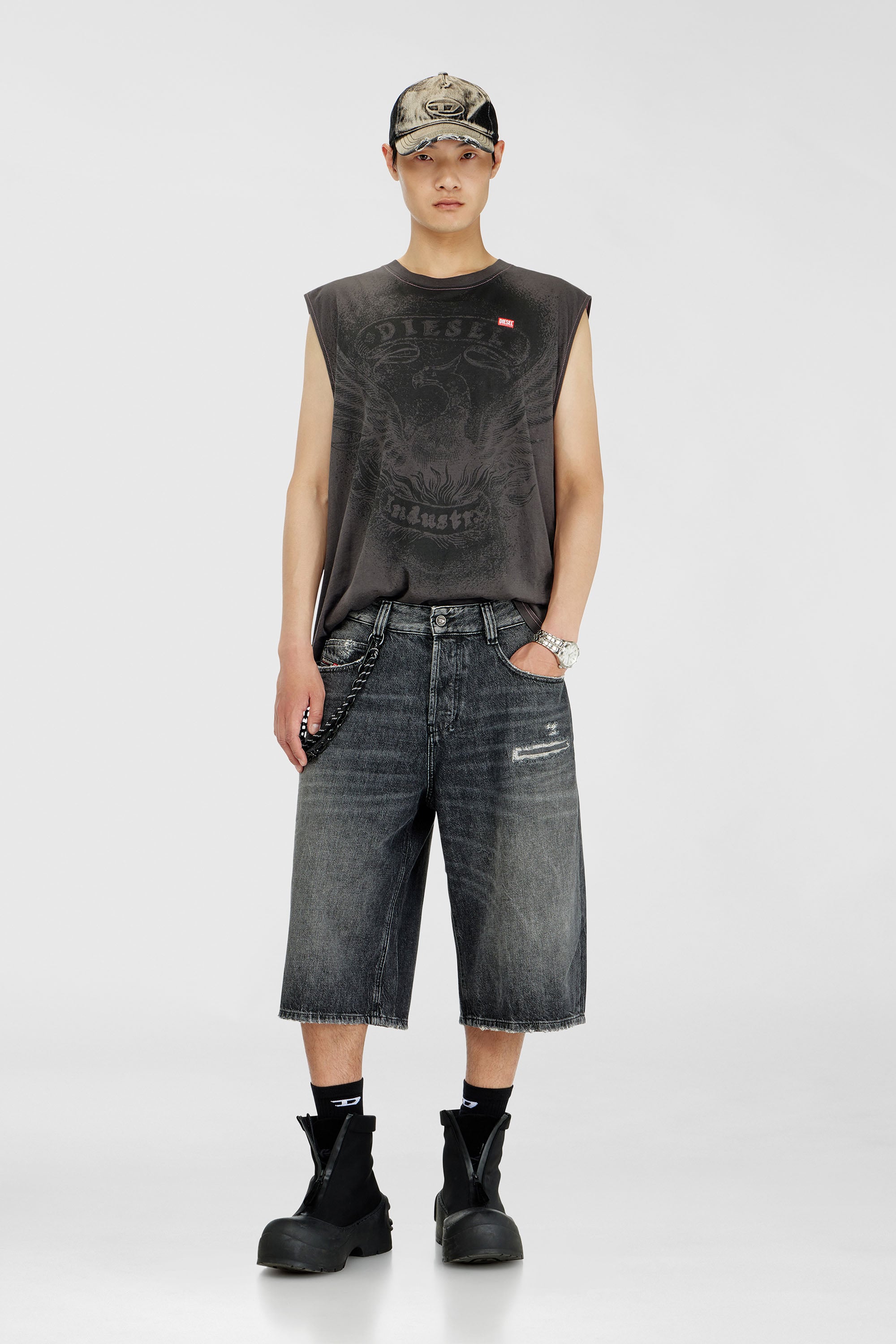 Diesel - D-ENIM-M-SHORT, Short en denim relaxed avec abrasions Mixte in Gris - 1