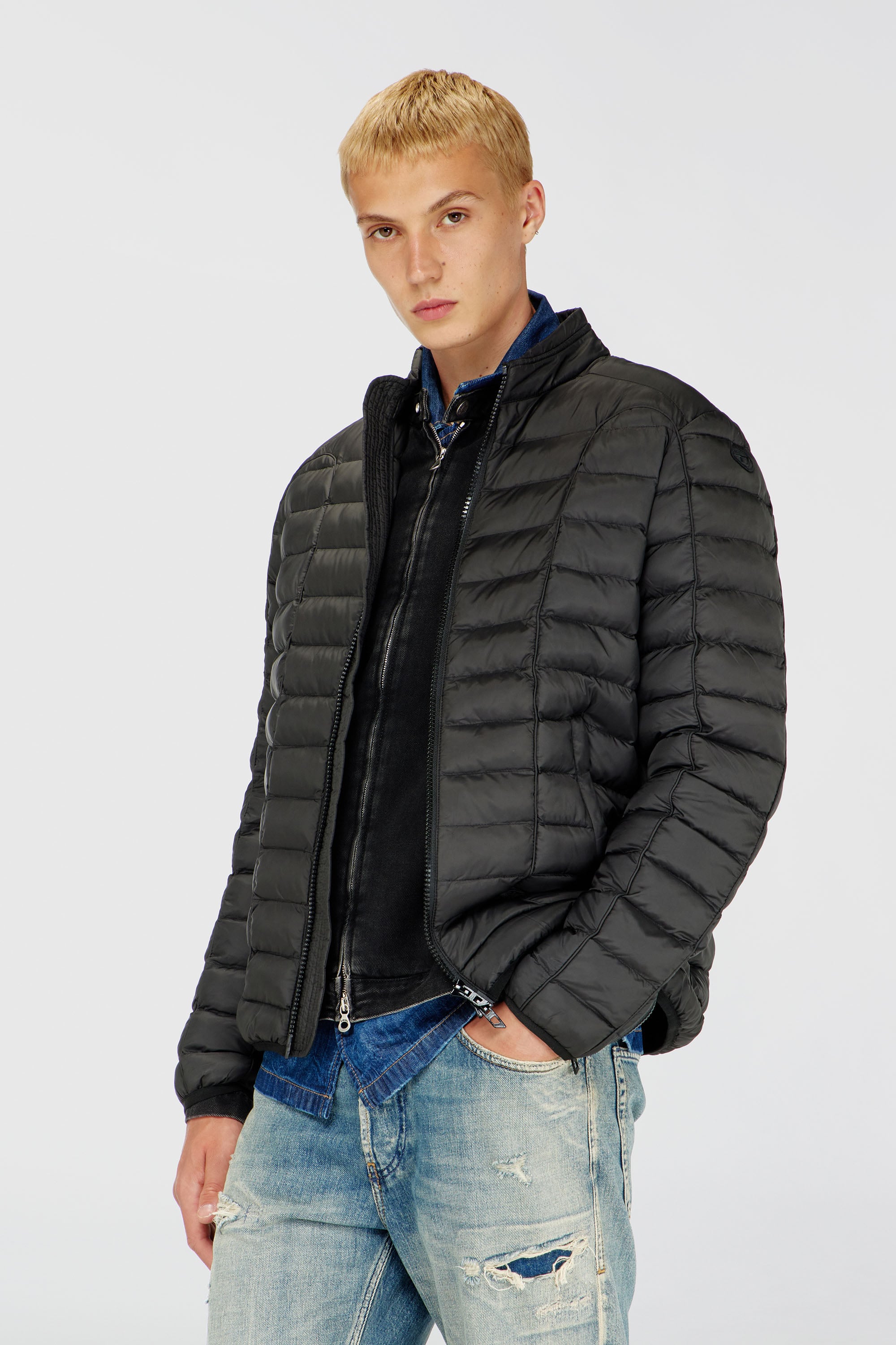 Diesel - W-PILOT, Piumino in nylon leggero Uomo in Nero - 1
