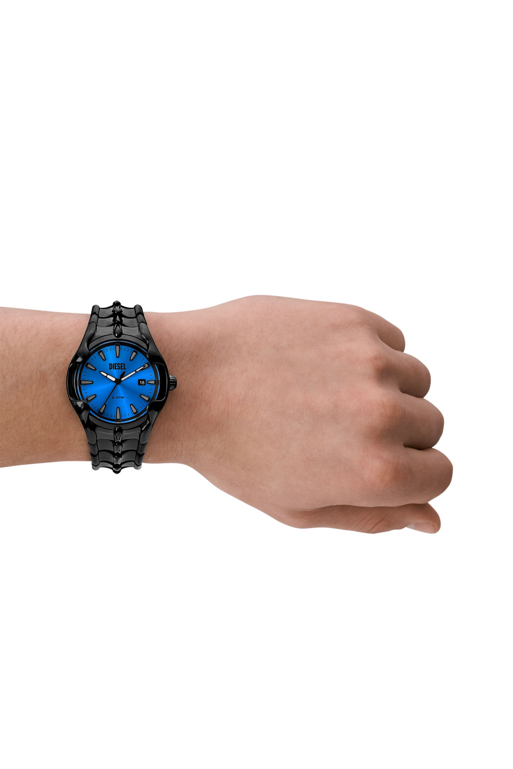 Men's wristwatches: digital, analog, smartwatches | Diesel®