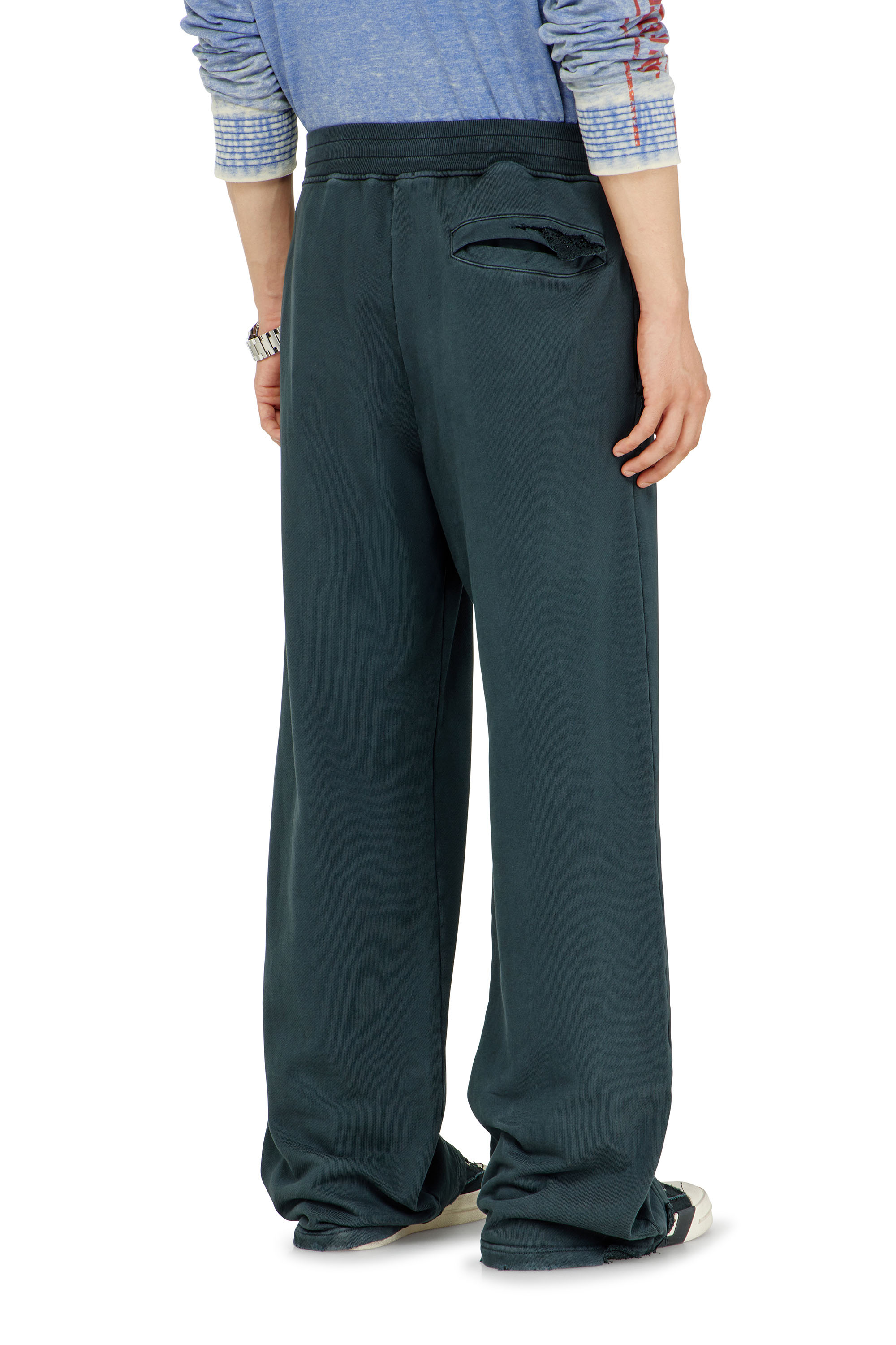 Diesel - P-MARTAINS-CRYSTALS, Pantalon de surv&ecirc;tement effet us&eacute; avec d&eacute;tails en cristal Homme in ToBeDefined - 3