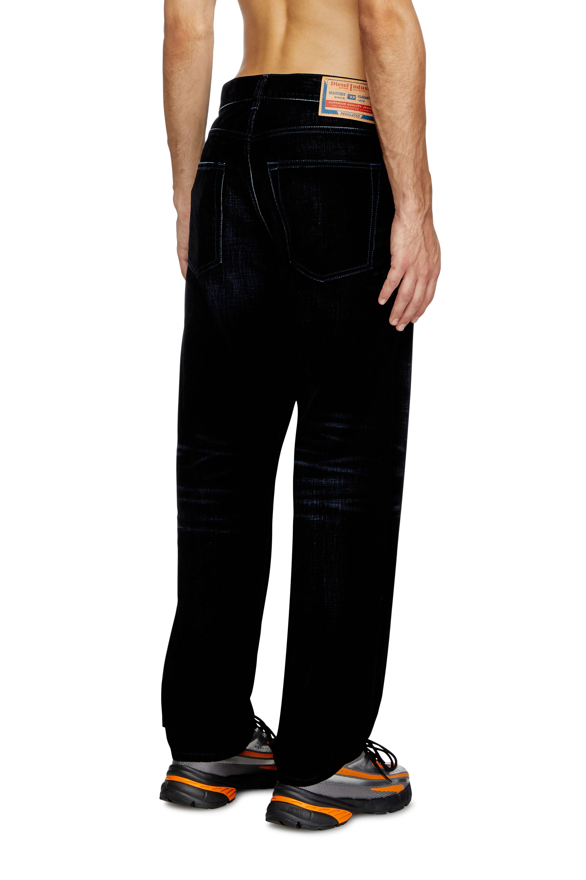 Diesel - Man's Regular Jeans 2010 D-Macs 068QY, Dark Blue - 2