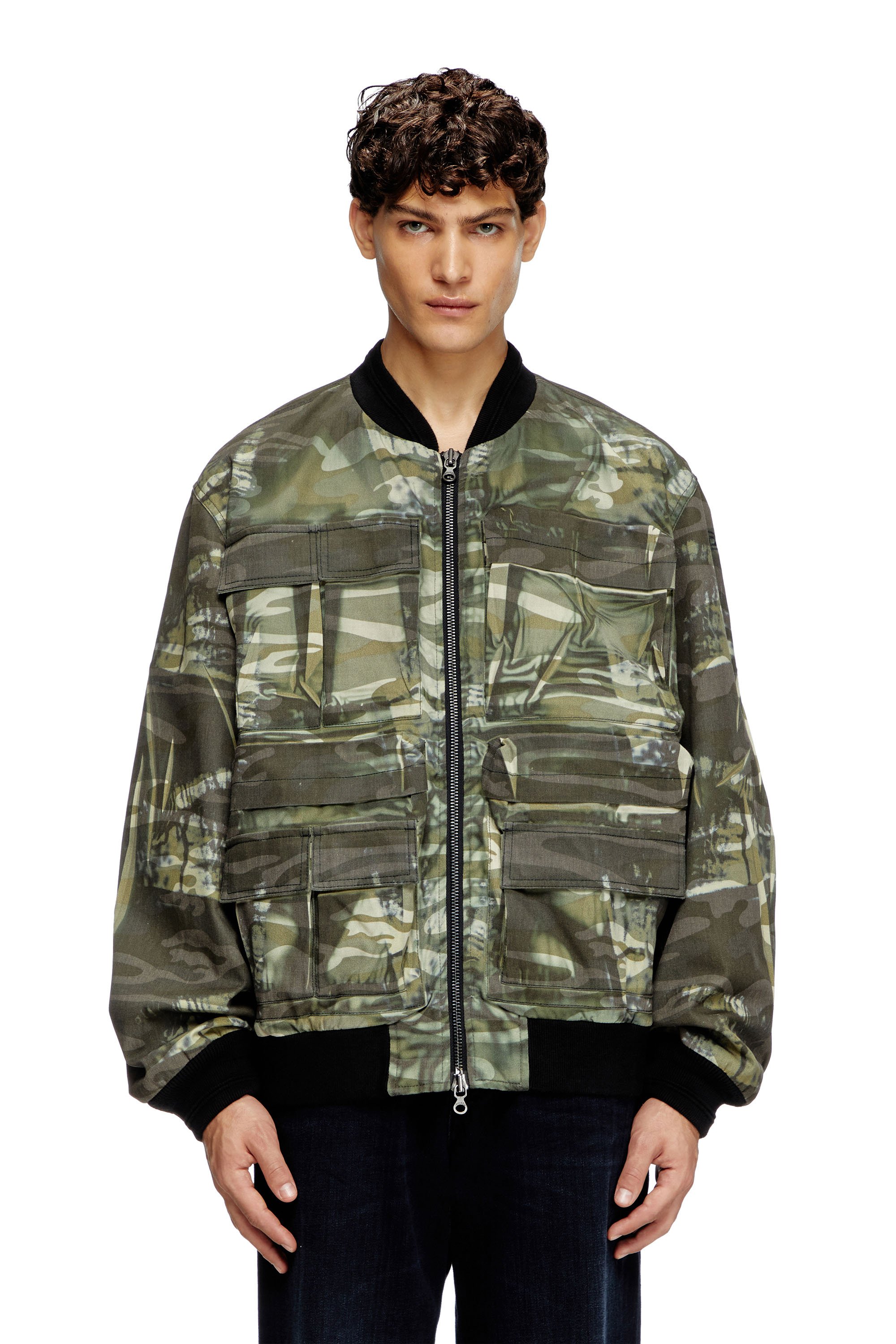 Diesel - J-MERTZ, Herren Camouflage-Jacke mit Knitter-Print in Armeegrün - 1