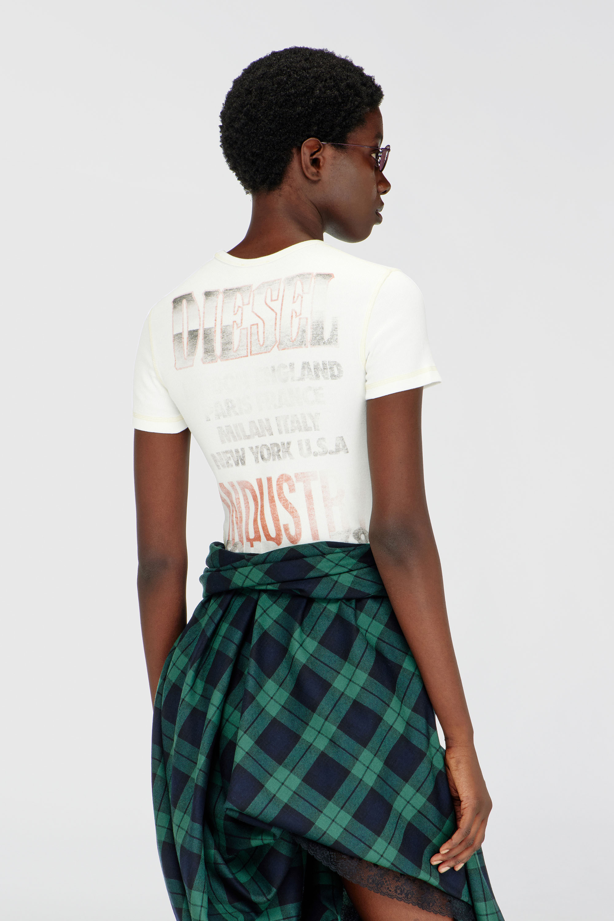 Diesel - T-MARSY-RIB, Damen Geripptes T-Shirt mit Konzertgrafiken in null - 4