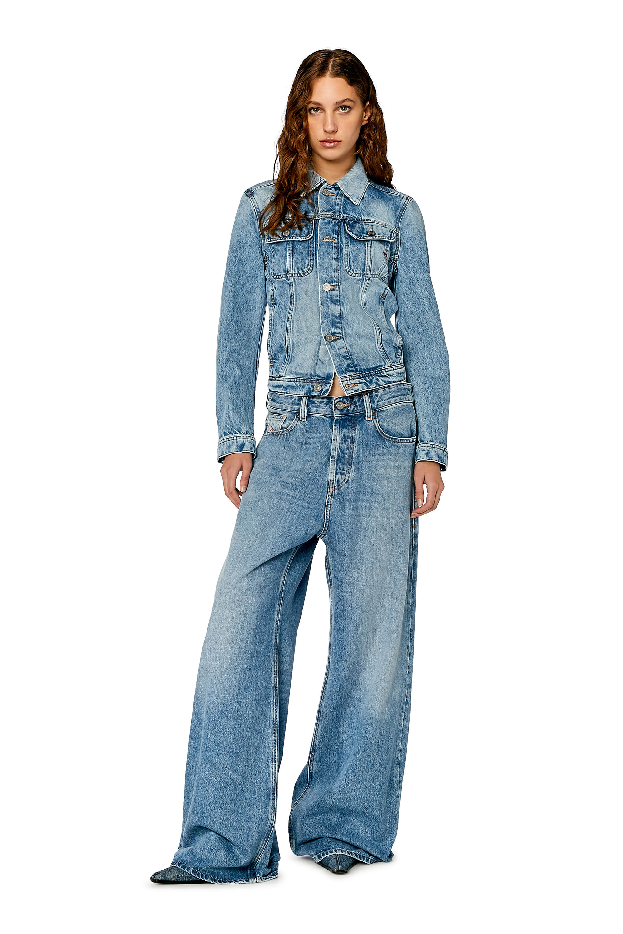 Diesel - DE-BONNY, Veste trucker en denim Femme in Bleu - 2