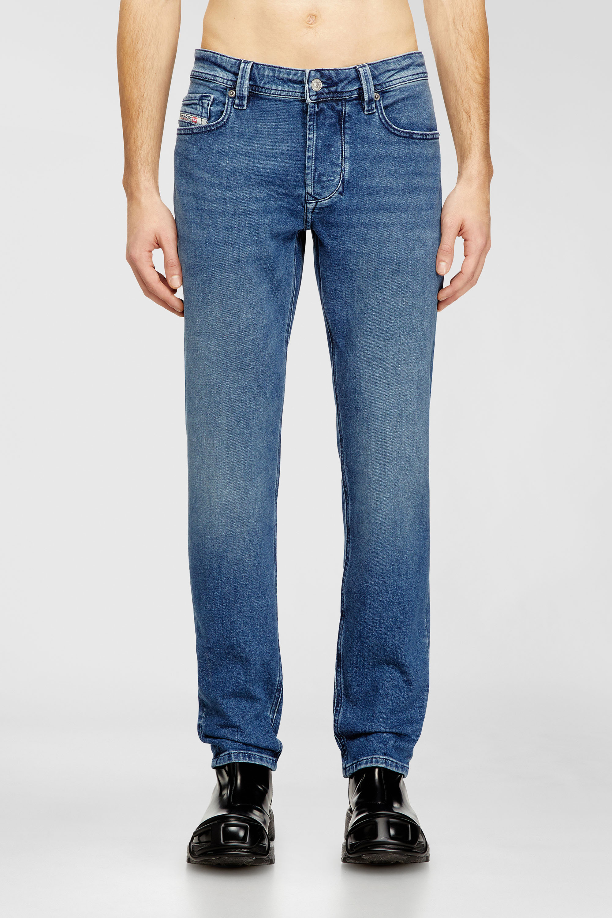 Diesel - Herren Regular Jeans 1986 Larkee-Beex 0ADBA, Mittelblau - 1