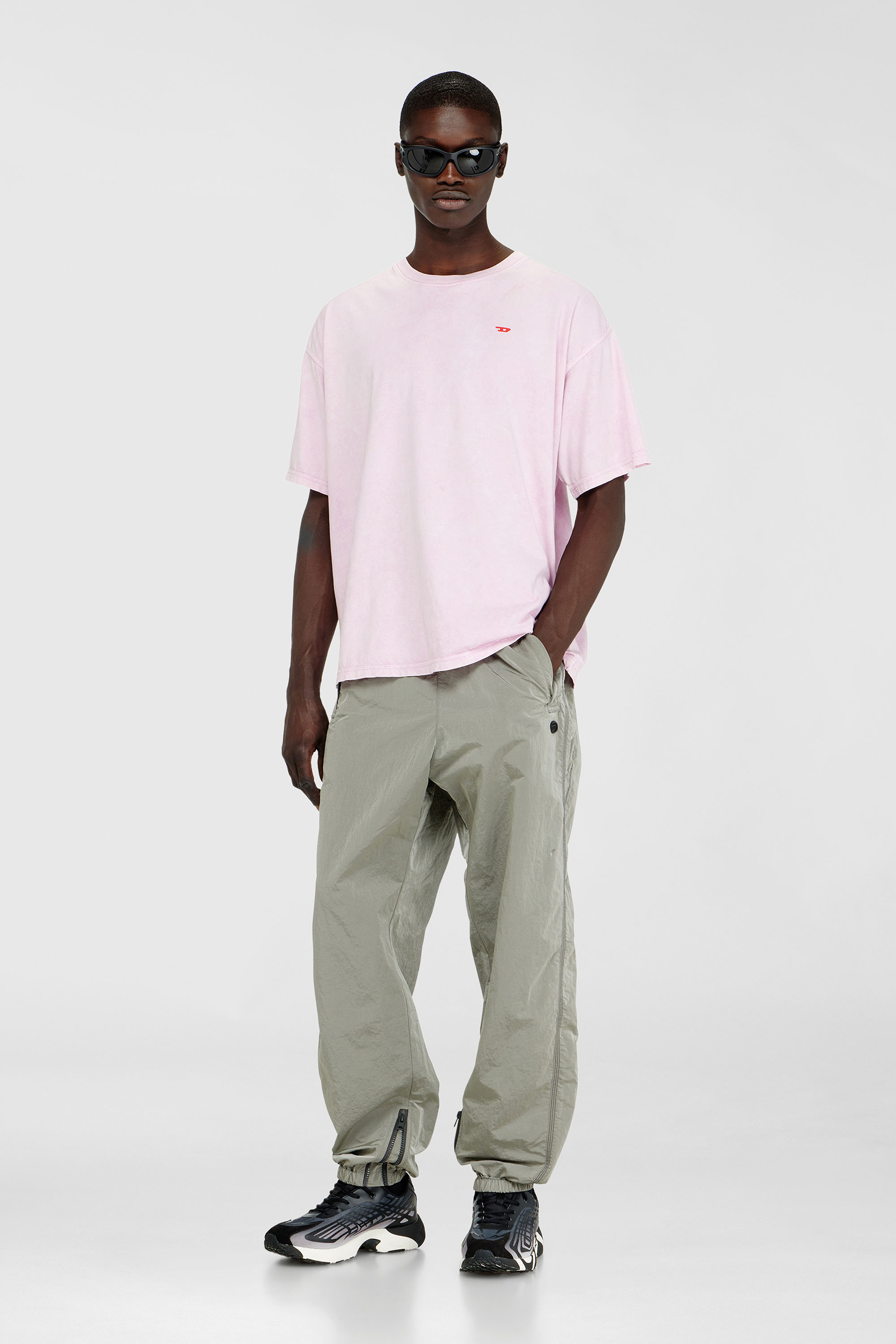 Diesel - T-BOXT-AA14, T-shirt en coton avec effet trait&eacute; Homme in Rose - 1