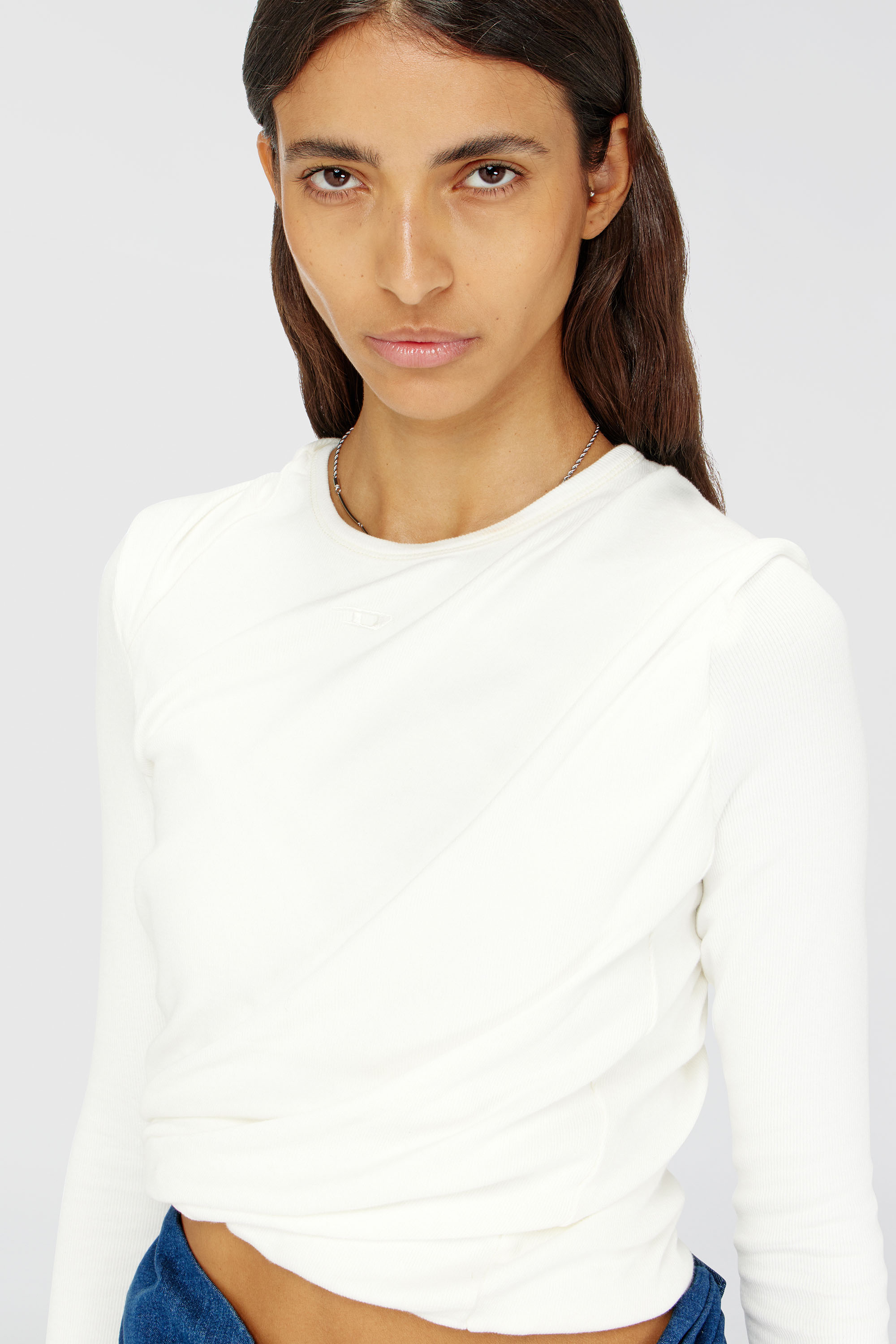 Diesel - T-ASAY-PL, T-shirt a manica lunga in jersey a doppio strato Donna in Bianco - 5