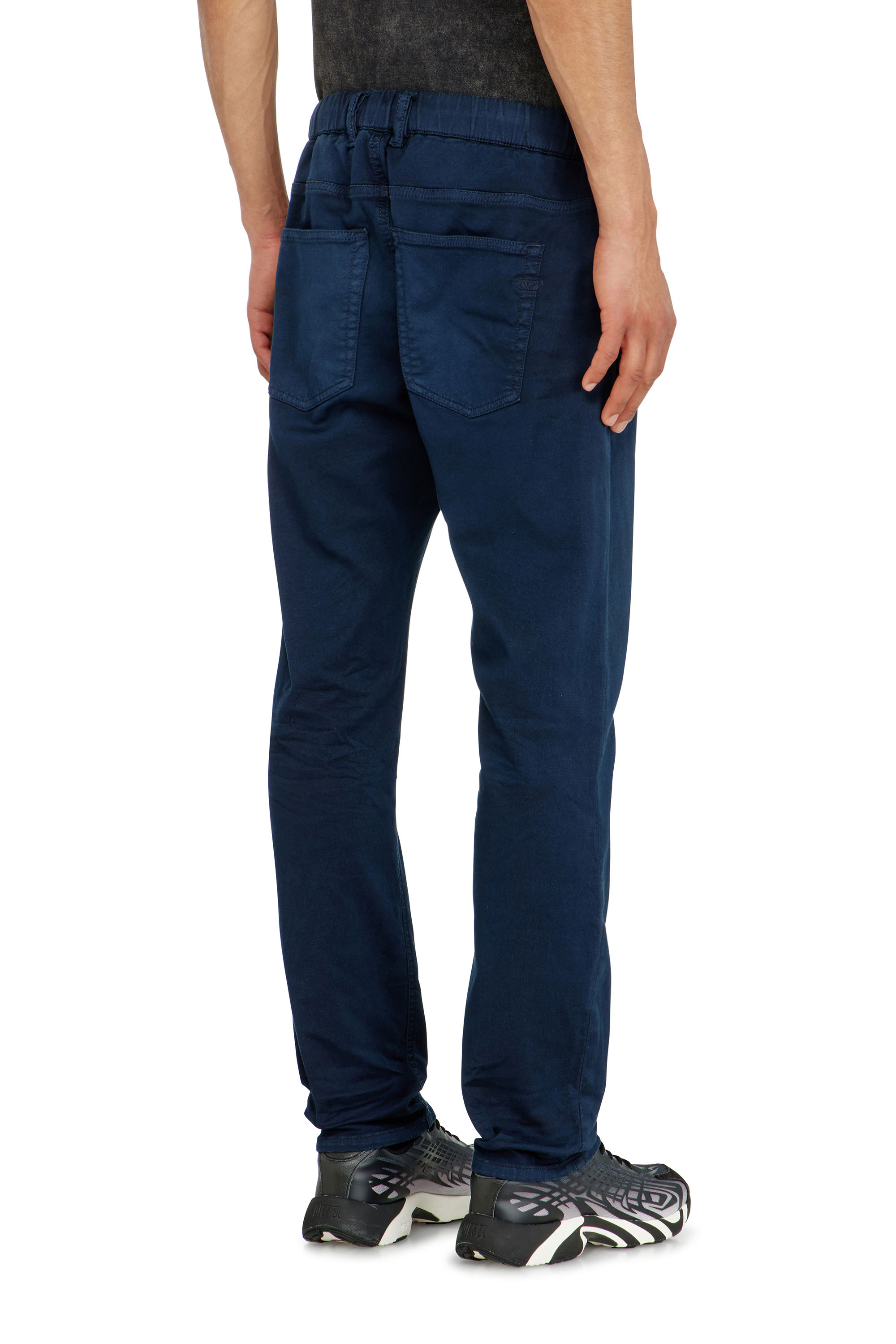 Diesel - Regular 2032 D-Krooley-BW Joggjeans&reg; 0670M Uomo, Blu Scuro - Image 4