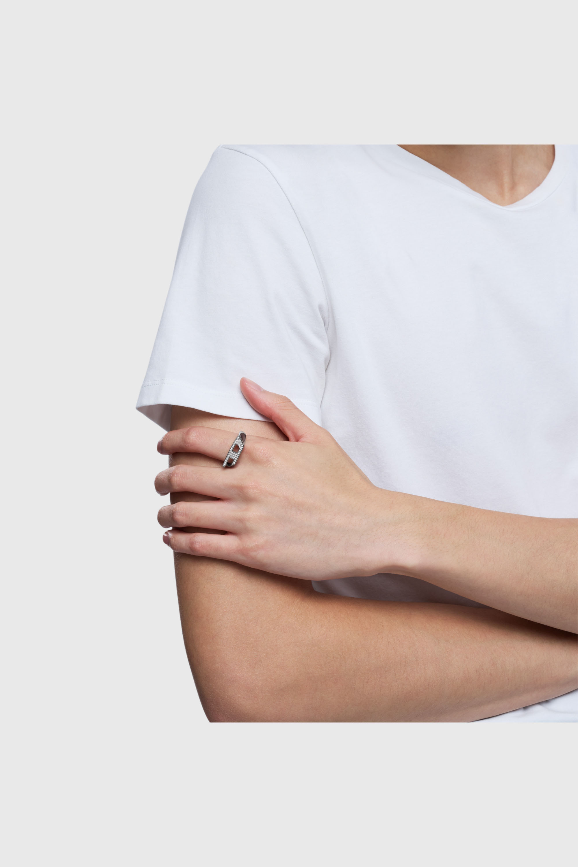 Diesel - DX1629040 JEWELLERY, Bague chevali&egrave;re scintillante en acier inoxydable Mixte in Gris argent&eacute; - 4