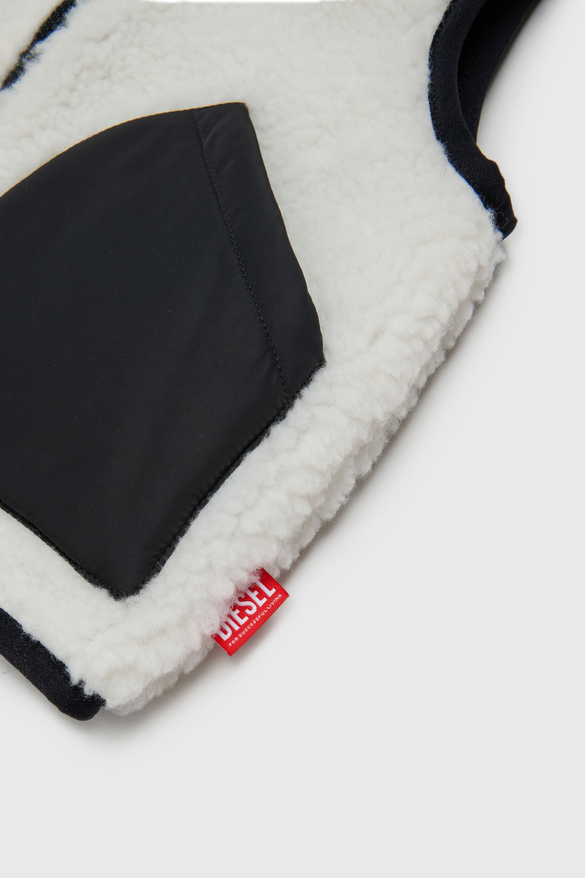 Diesel - JSEARB, Gilet colour-block in teddy fleece e nylon Uomo in Bianco - 4