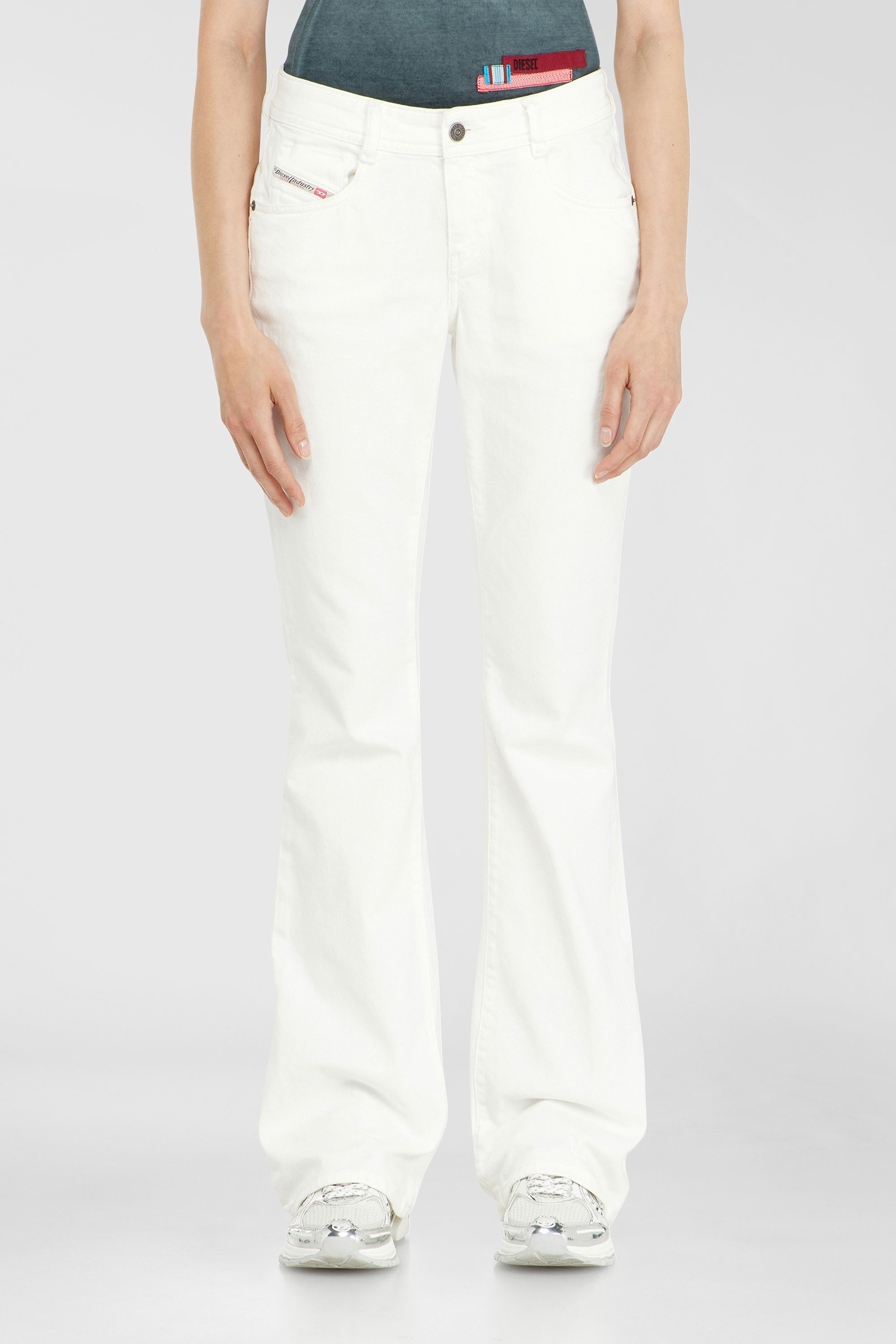 Diesel - Bootcut Jeans 1969 D-Ebbey 09D63 Donna, Bianco - Image 1