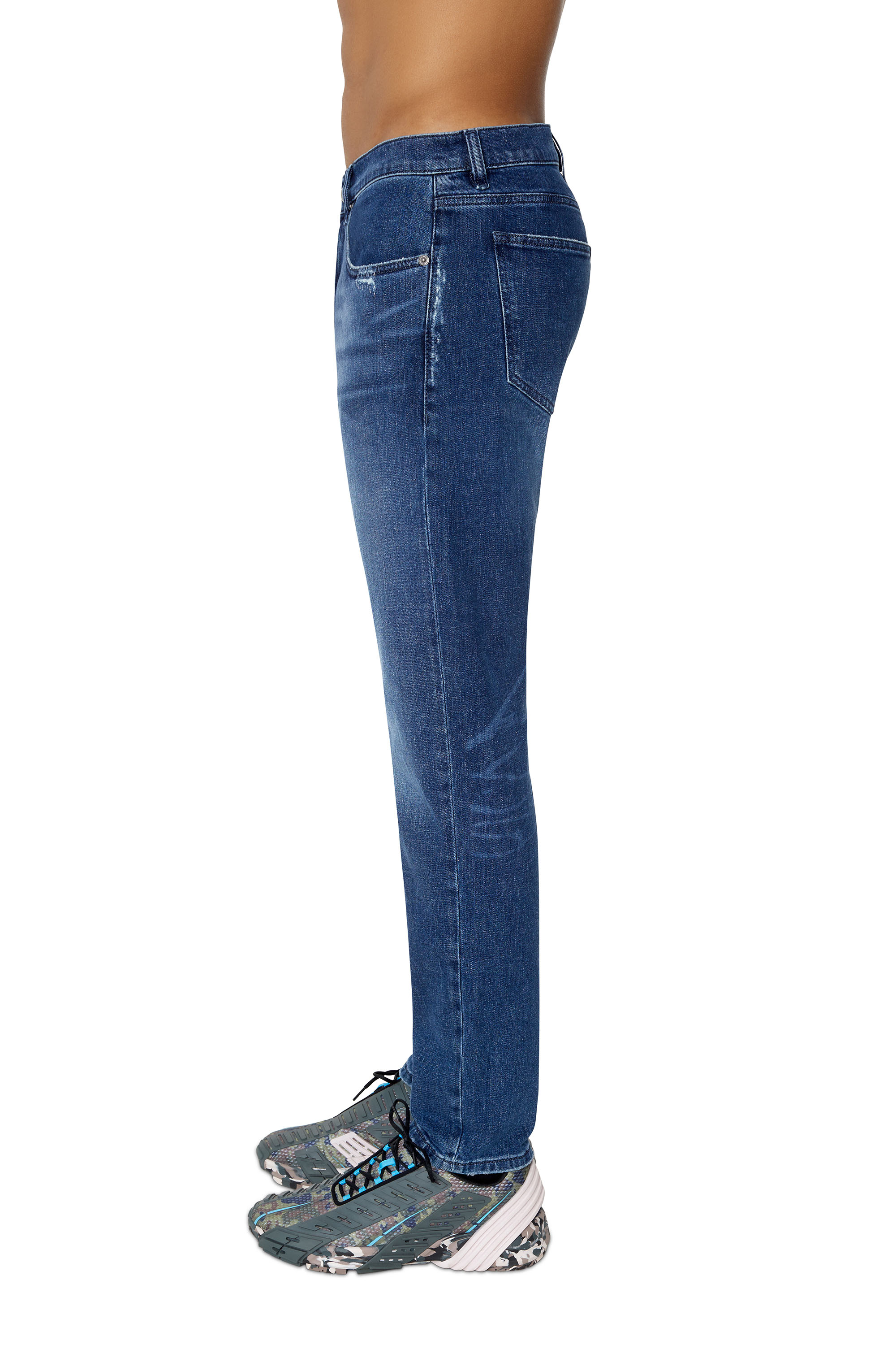 Diesel - 2019 D-STRUKT 09F55 Slim Jeans, Bleu moyen - Image 4