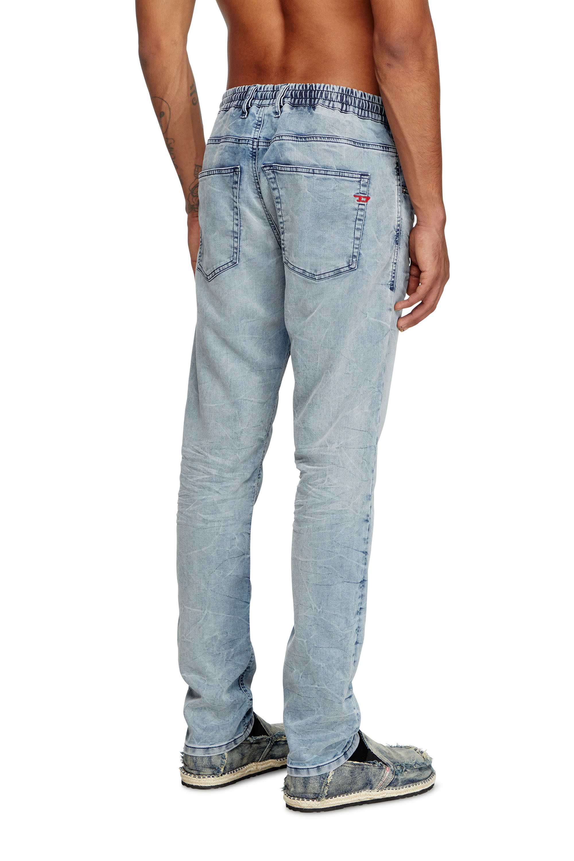 Diesel - Regular 2030 D-Krooley Joggjeans® 068PK Uomo, Blu Chiaro - Image 4