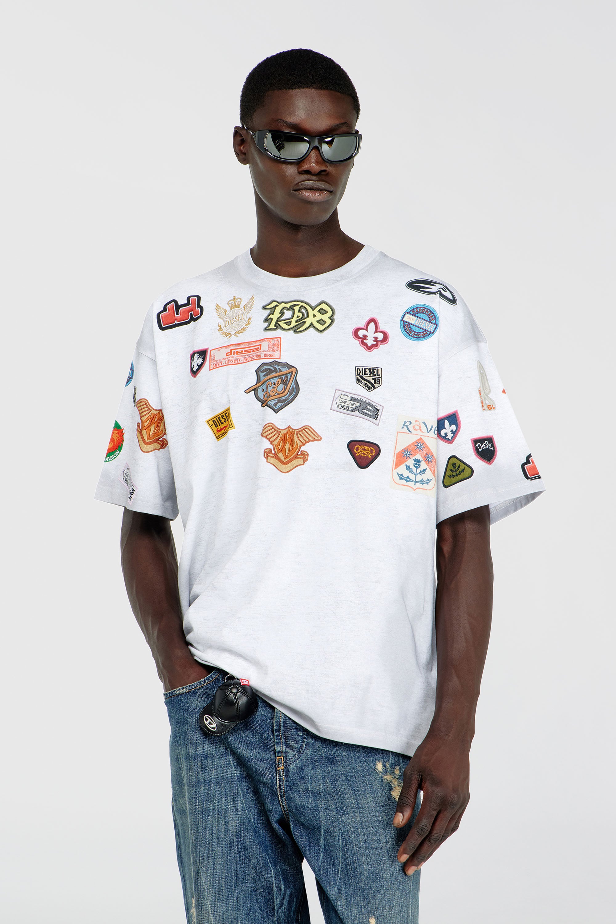 Diesel - T-BOXT-AA6, Herren T-Shirt aus Baumwolle mit all-over patches print in Wei&szlig; - 1
