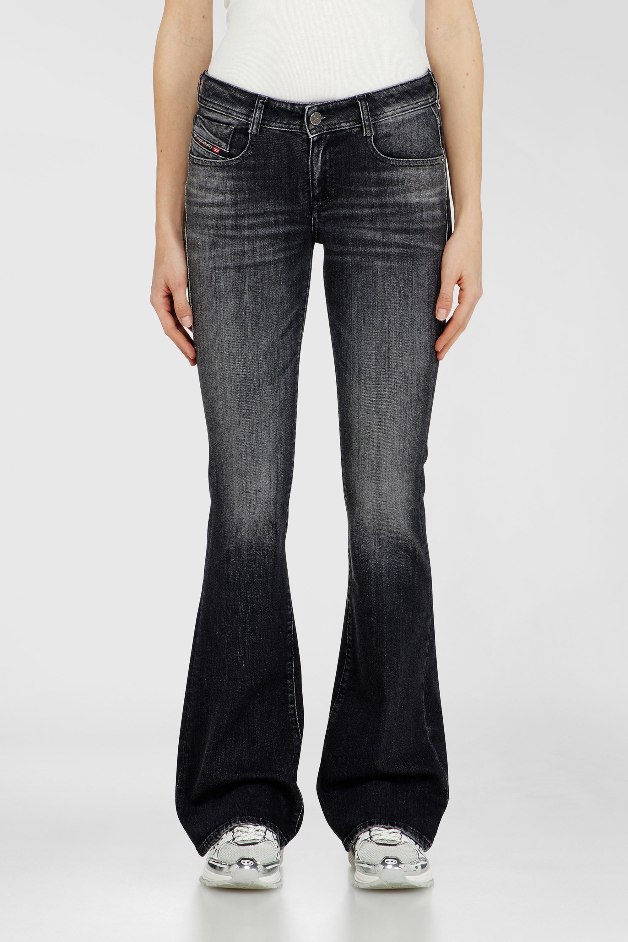 Diesel - Bootcut Jeans 1969 D-Ebbey 09L98 Donna, Nero/Grigio scuro - Image 1