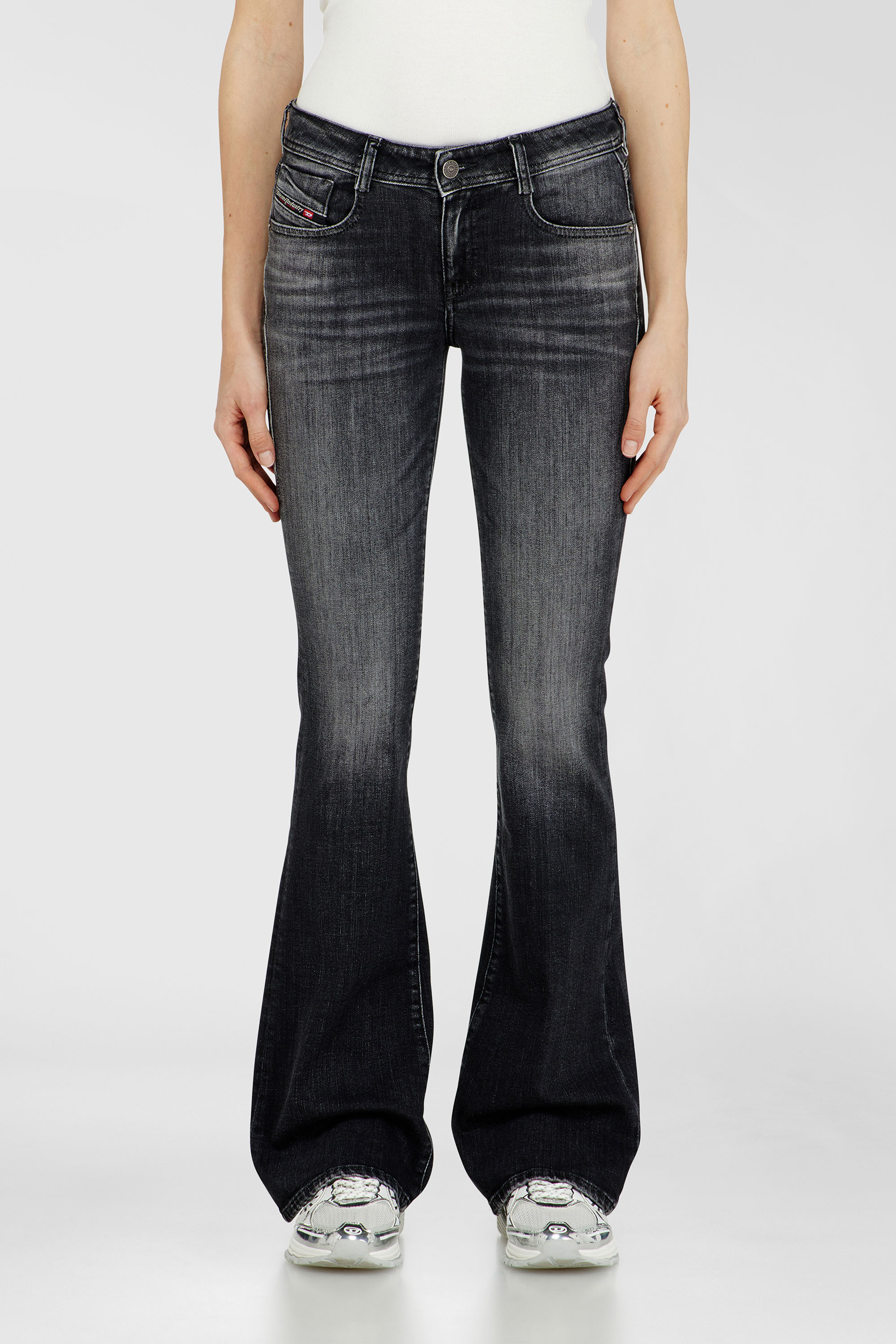 Diesel - Bootcut Jeans 1969 D-Ebbey 09L98 Donna, Nero/Grigio scuro - Image 4