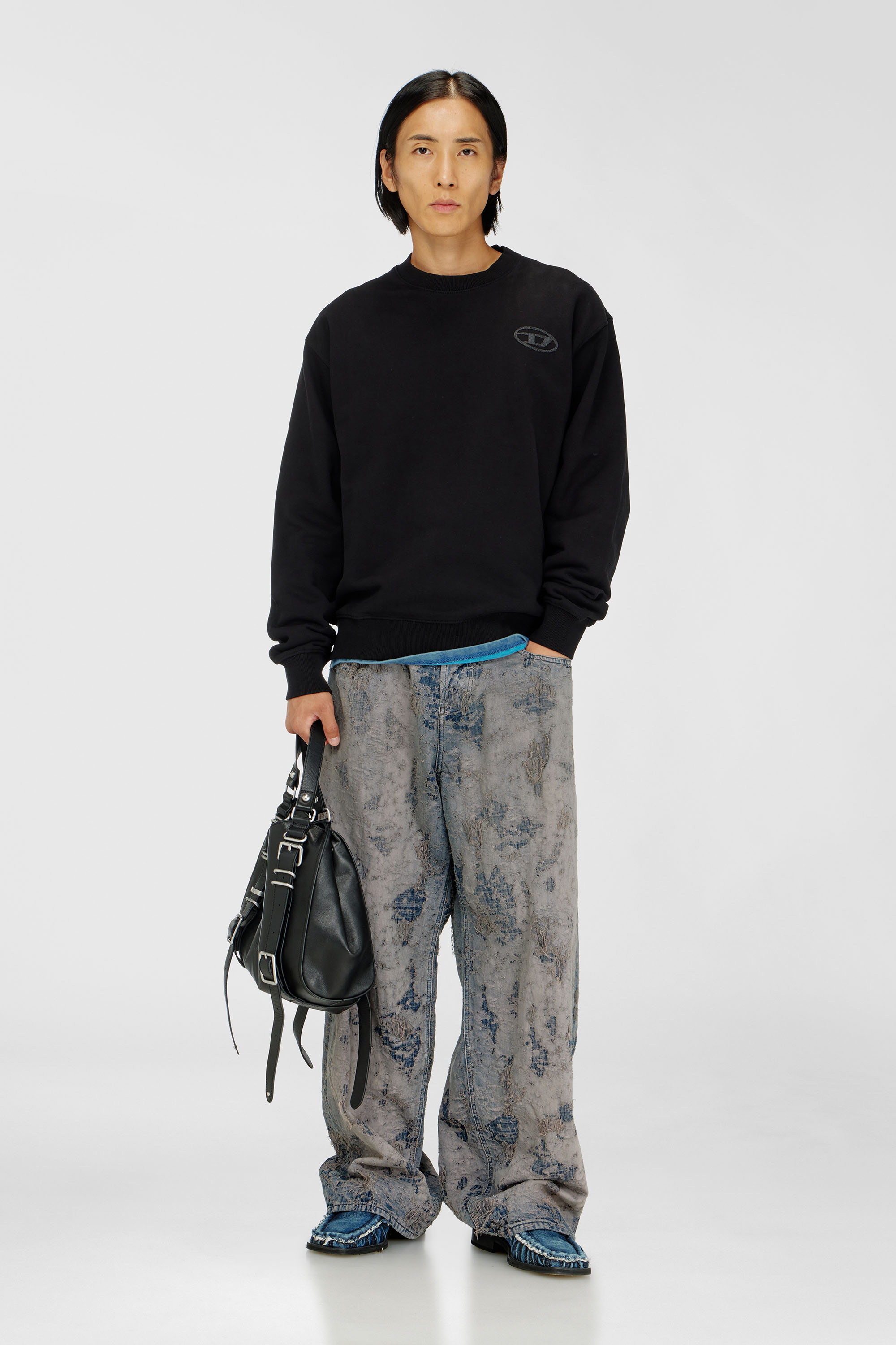 Diesel - S-LUK-R-T92, Pull en coton avec broderie logo Oval D ton sur ton Homme in Noir - 2