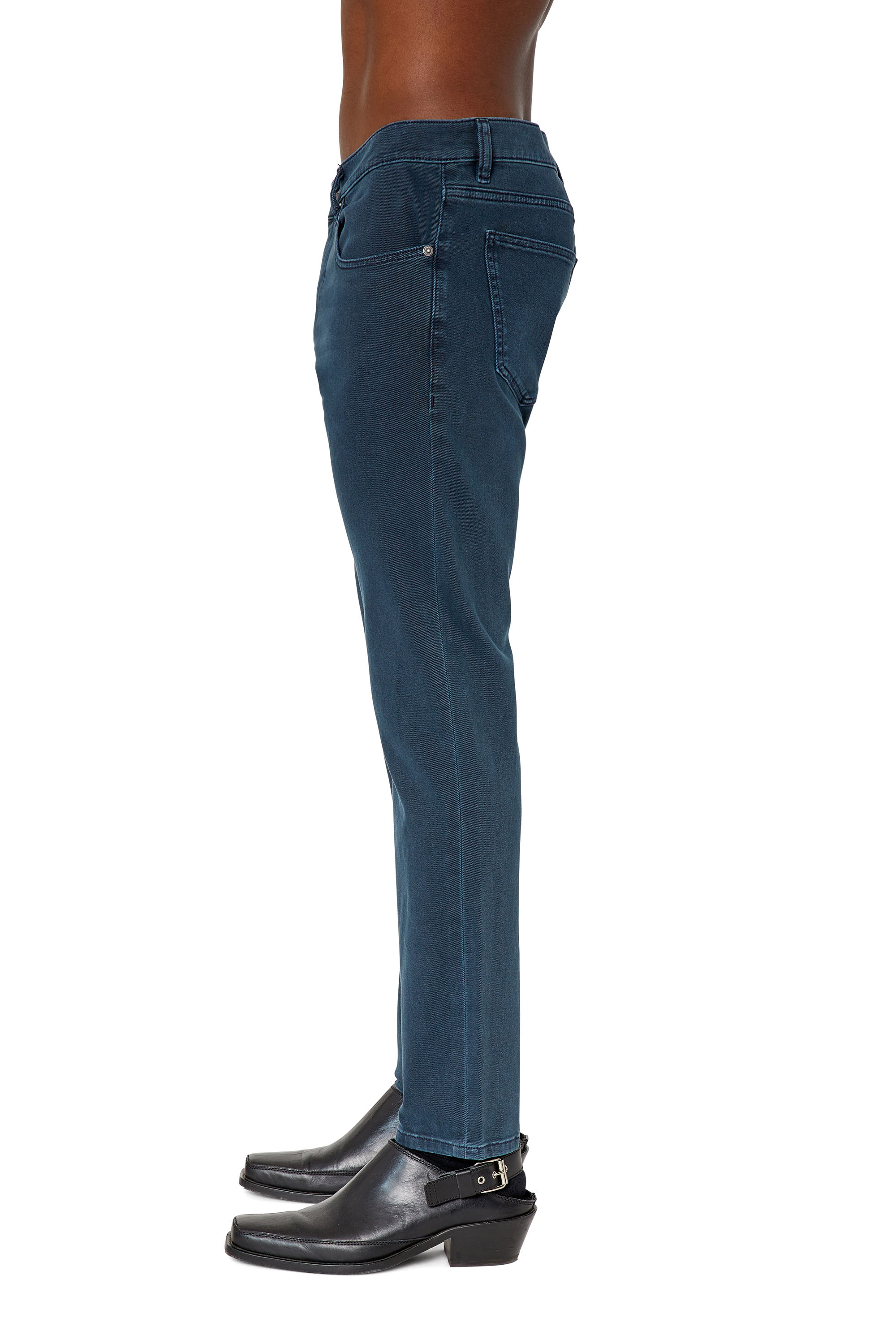 Diesel - 2019 D-STRUKT 0QWTY Slim Jeans, Mittelblau - Image 4
