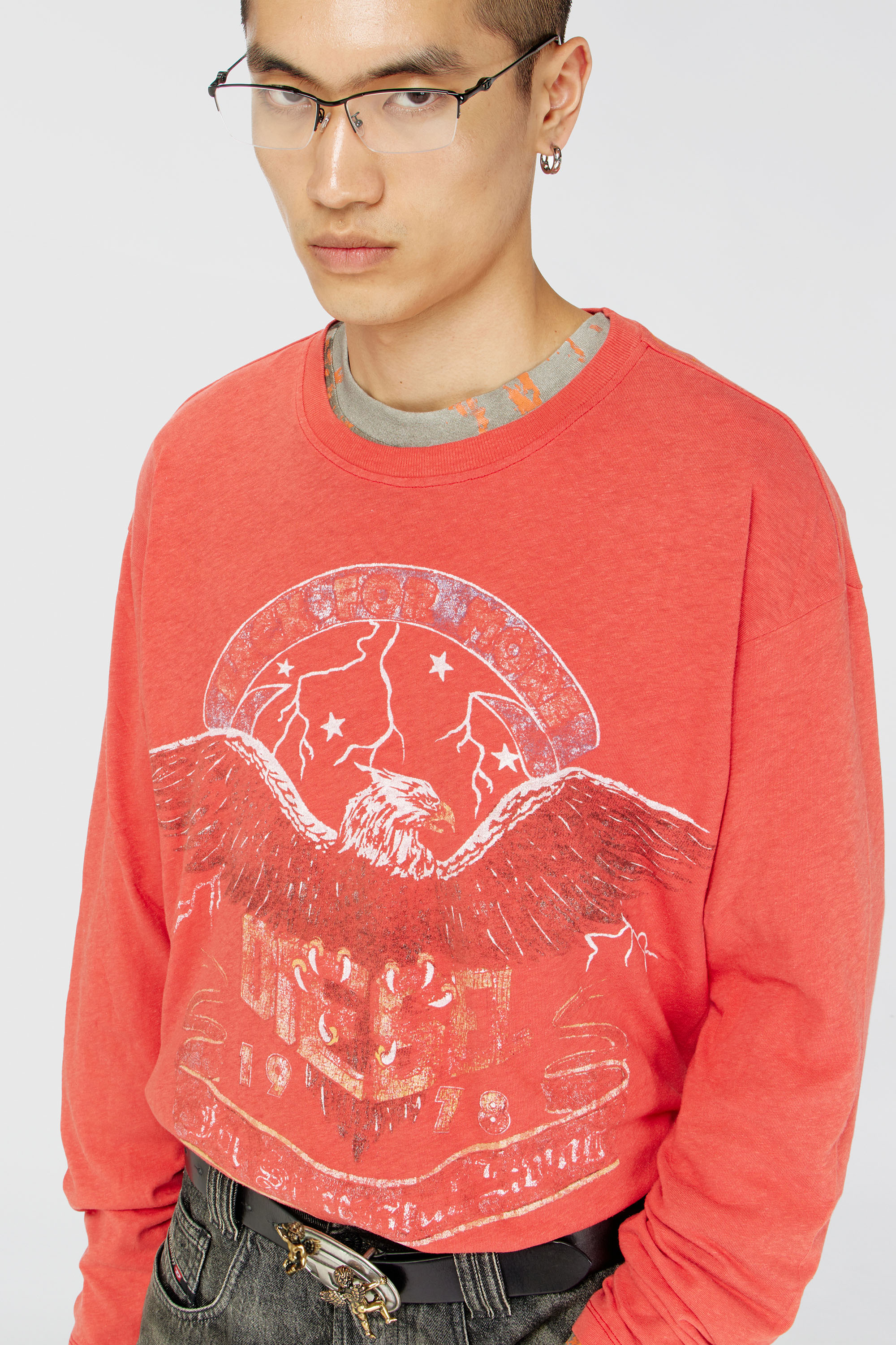 Diesel - T-GERI-LS, T-shirt a manica lunga con grafiche da concerto Uomo in Rosso - 5