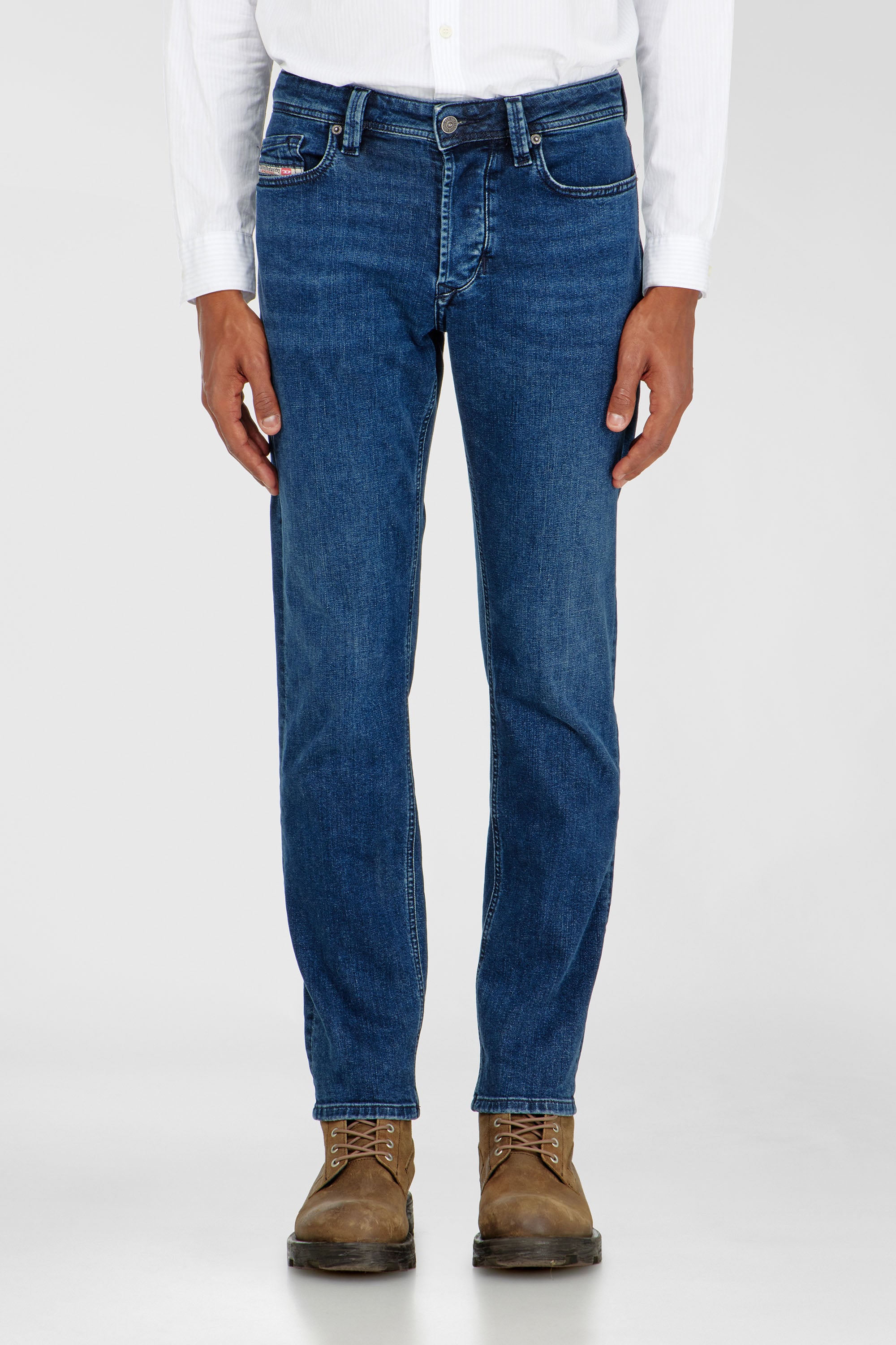 Diesel - Regular Jeans 1986 Larkee-Beex 0BEDA Homme, Bleu Fonc&eacute; - Image 1
