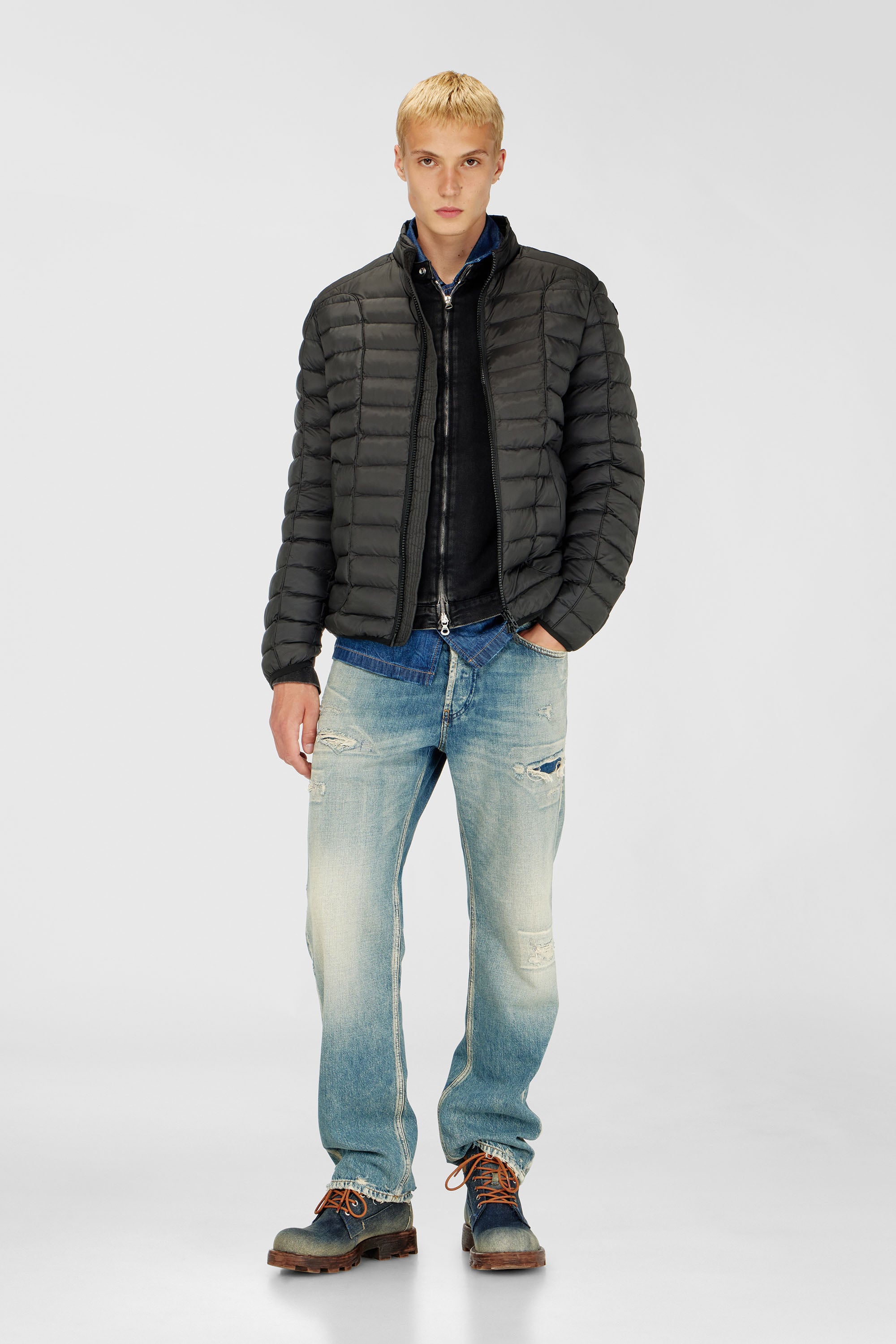 Diesel - W-PILOT, Piumino in nylon leggero Uomo in Nero - 2
