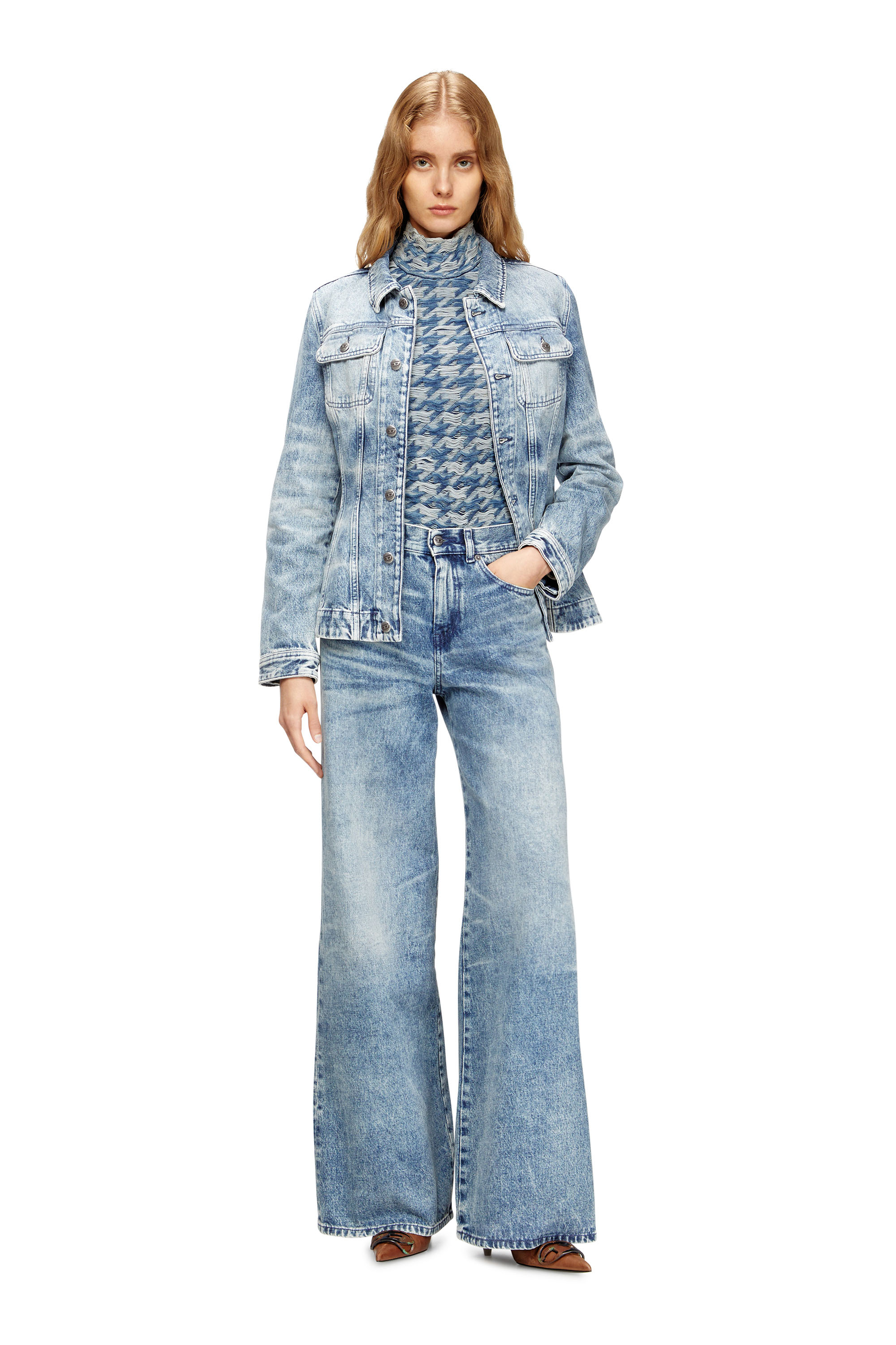 Diesel - Damen Flare Jeans 1978 D-Akemi 007DA, Hellblau - 2