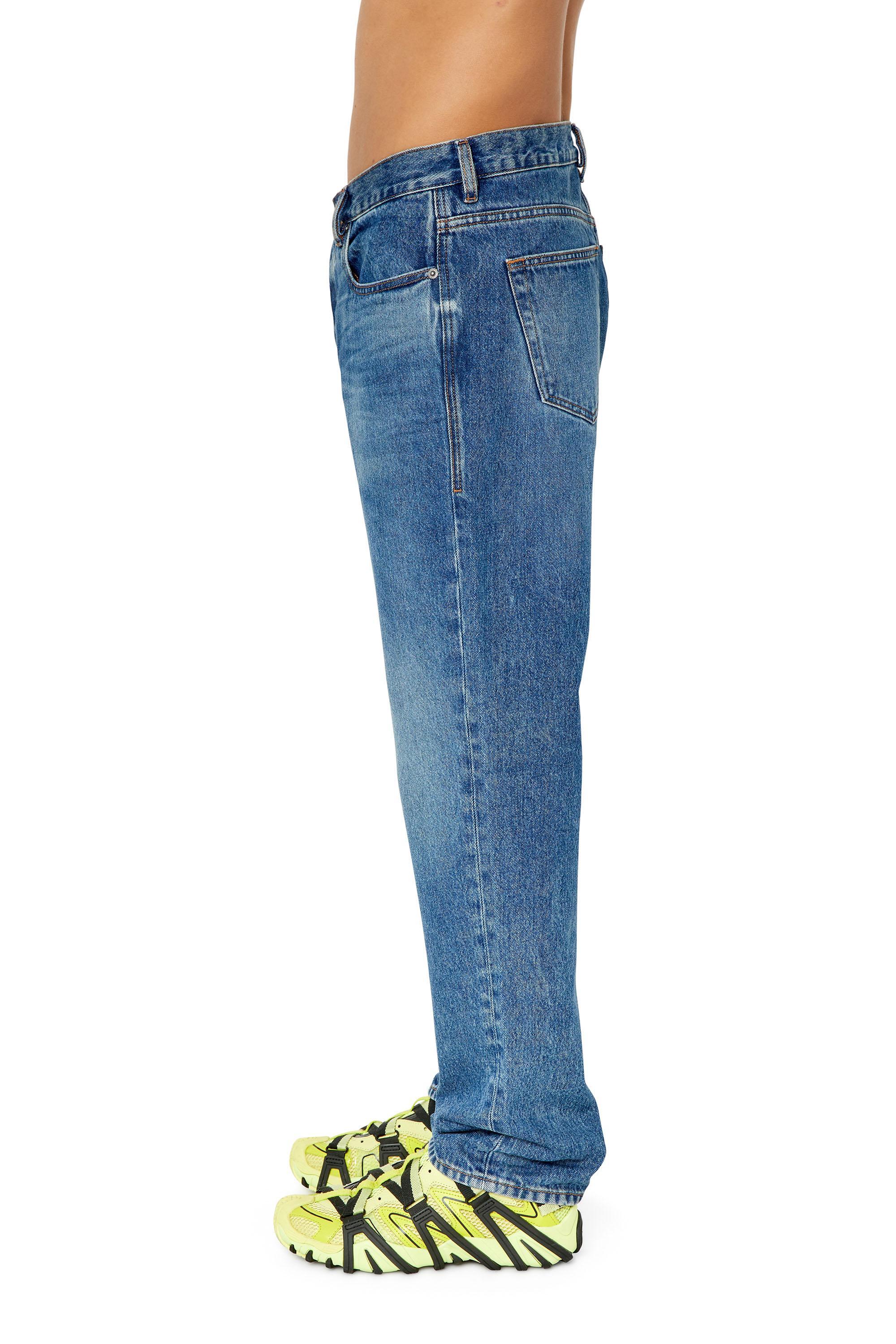 Diesel - 2020 D-VIKER 0GYCT Straight Jeans, Blu medio - Image 4