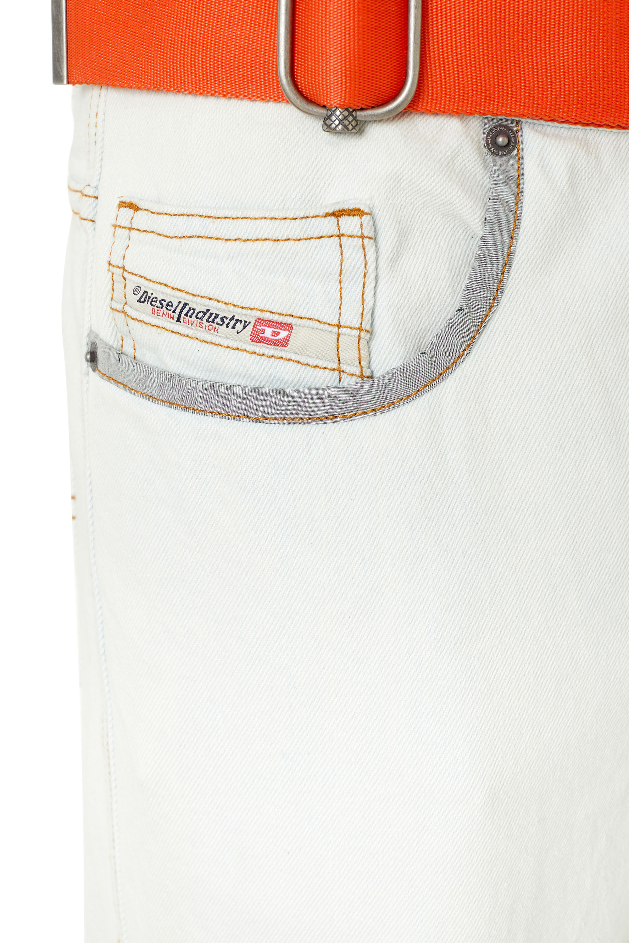 Diesel - 2020 D-Viker 0EIAU Straight Jeans, Grigio Chiaro - Image 4