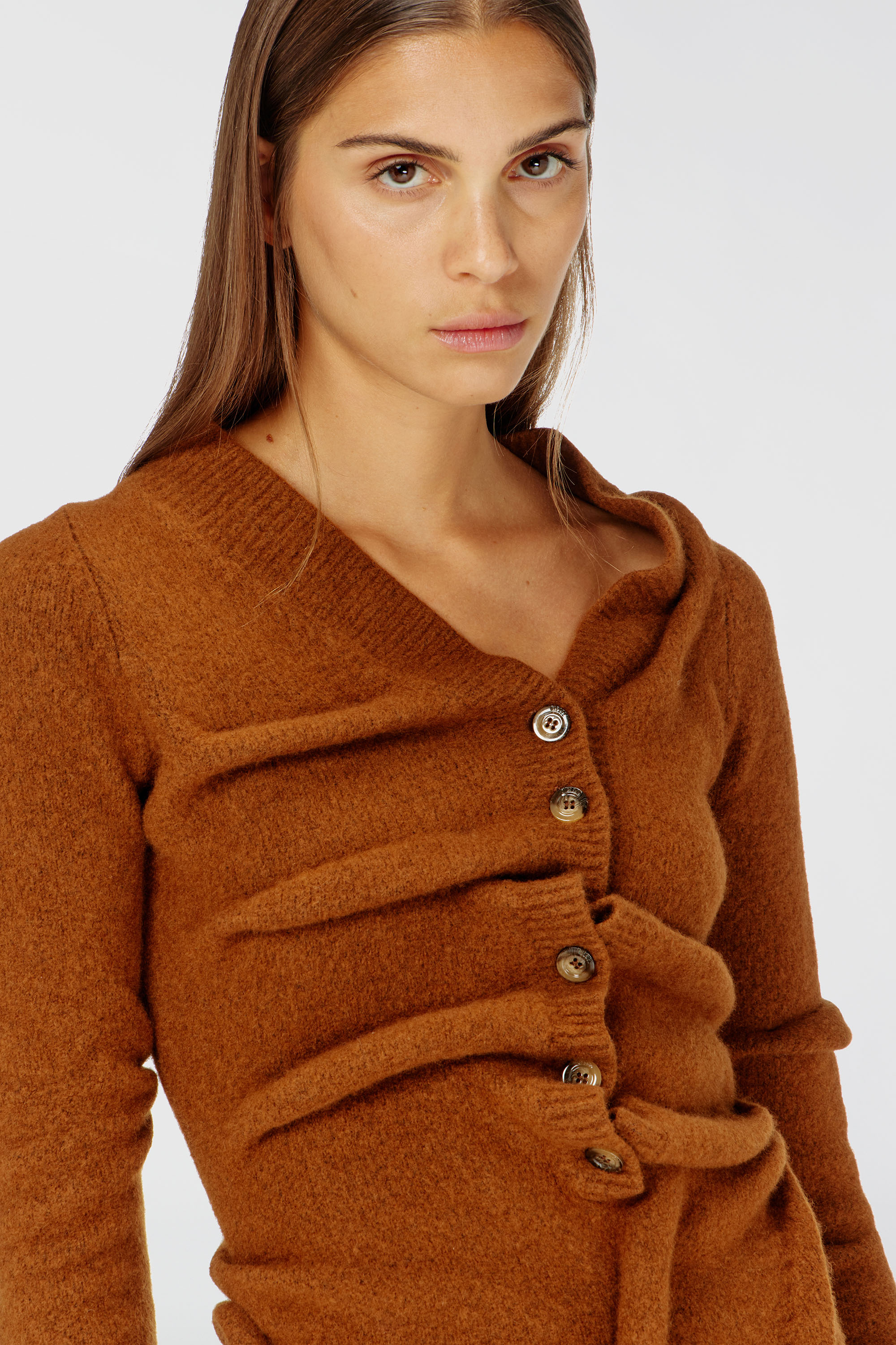 Diesel - M-ANITA, Abito cardigan corto in maglia follata dalla texture increspata Donna in Marrone - 5