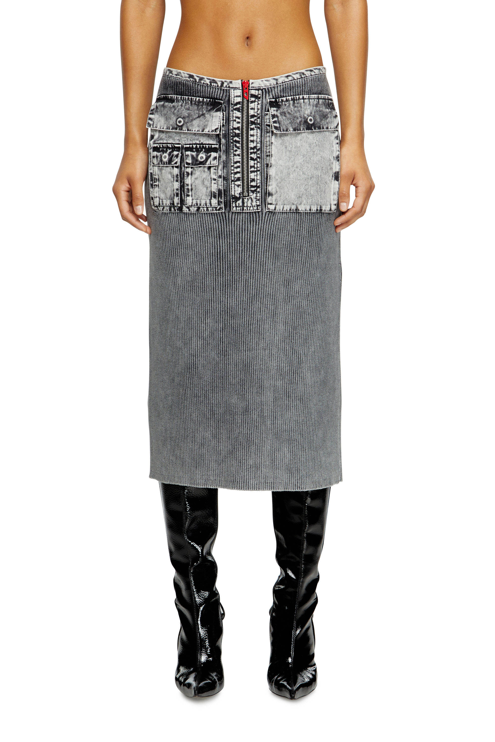 Diesel - M-MERYN, Gonna midi in maglia con tasche in denim Donna in Grigio - 1