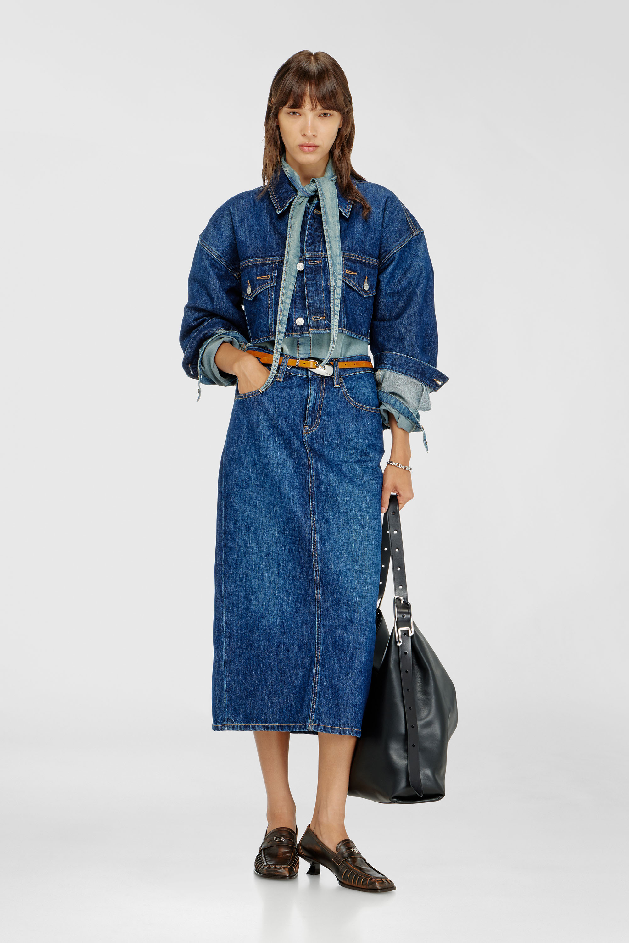 Diesel - DE-MALLEY, Veste trucker en denim cropped oversize Femme in Bleu - 1