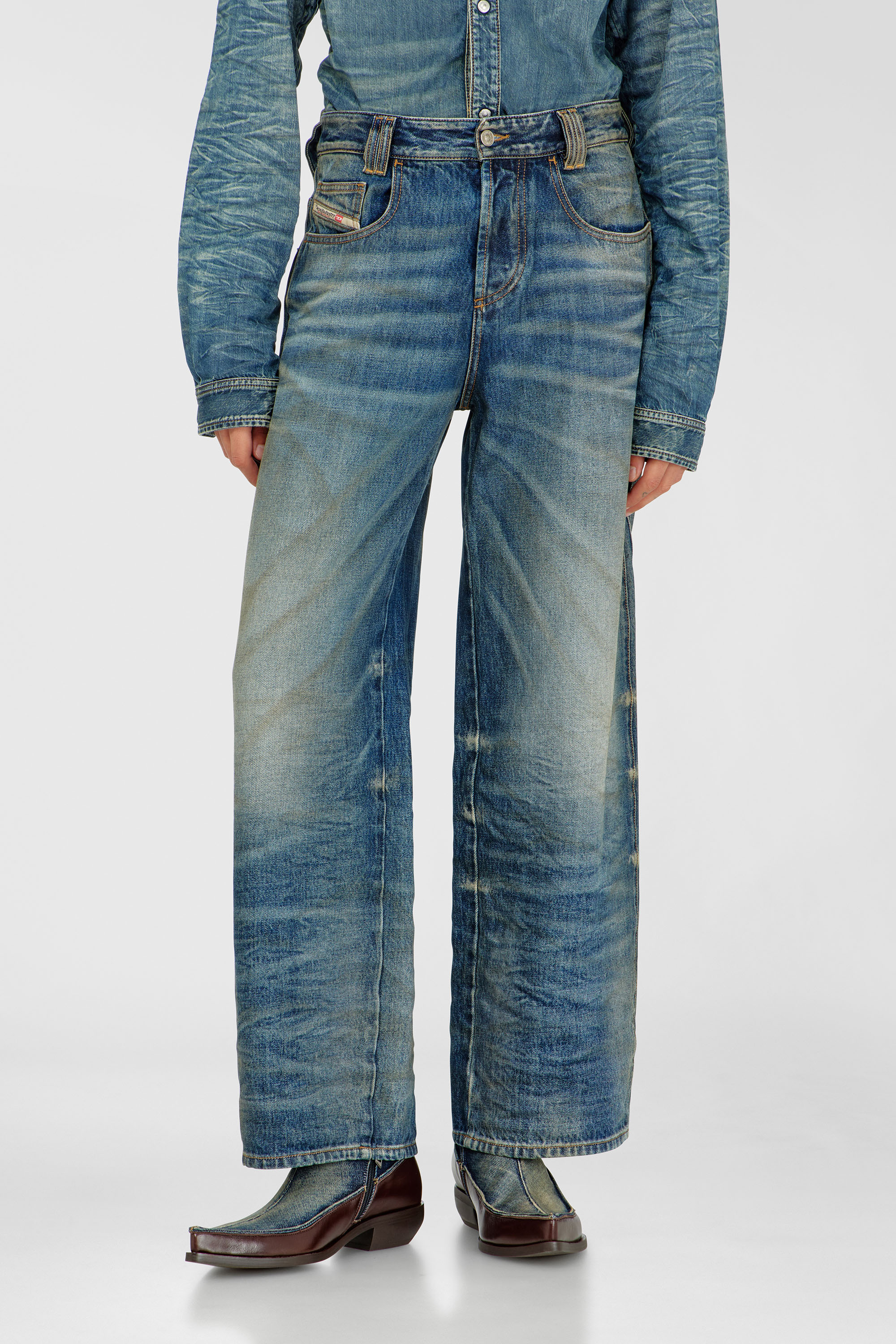 Diesel - Relaxed Jeans 1982 D-Hakou 007GC Mixte, Bleu moyen - Image 4