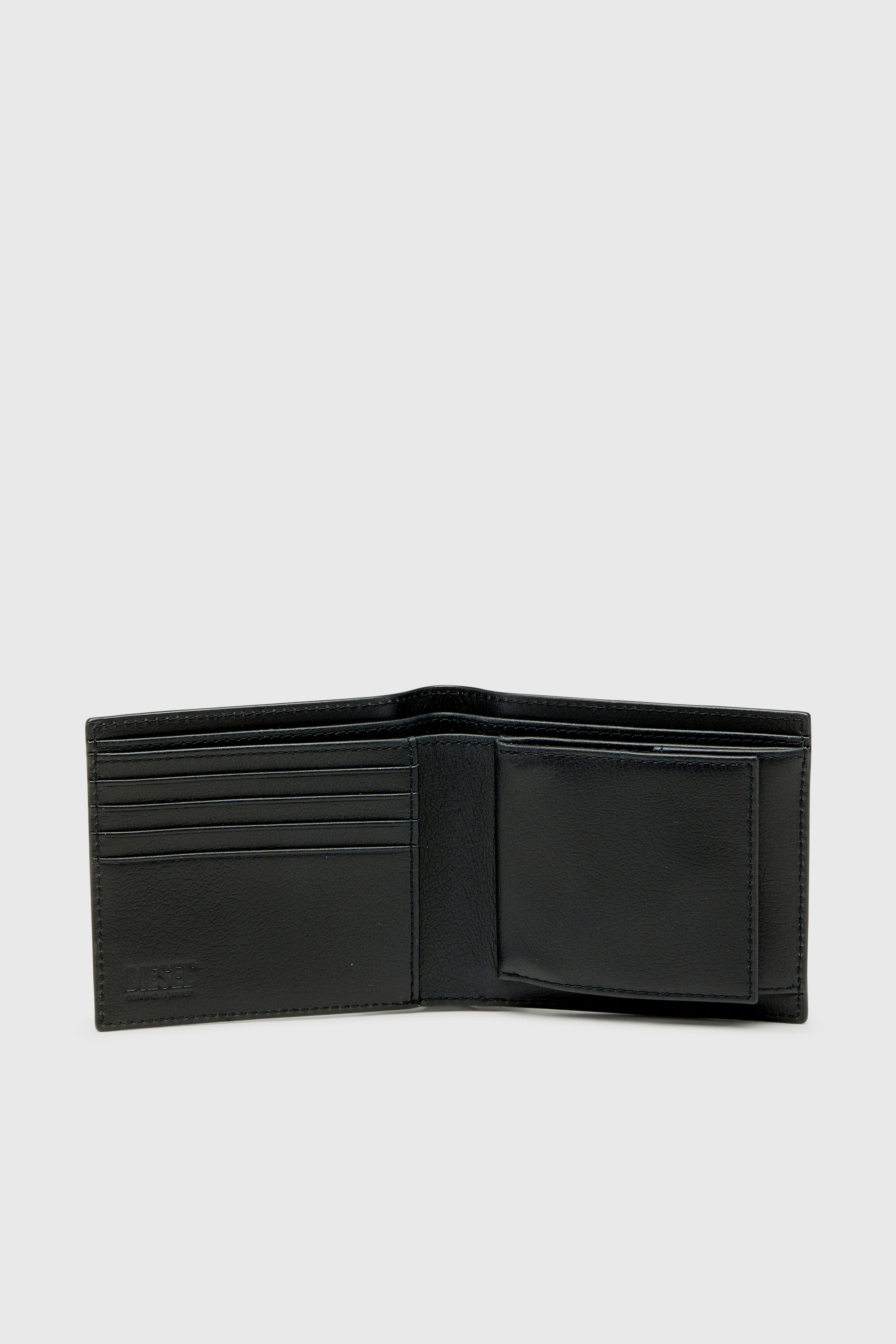 Diesel - MONOGRAM BI-FOLD COIN S 3D, Herren Leder-Bifold-Geldb&ouml;rse mit all-over gepr&auml;gtem Logo in Schwarz - 3