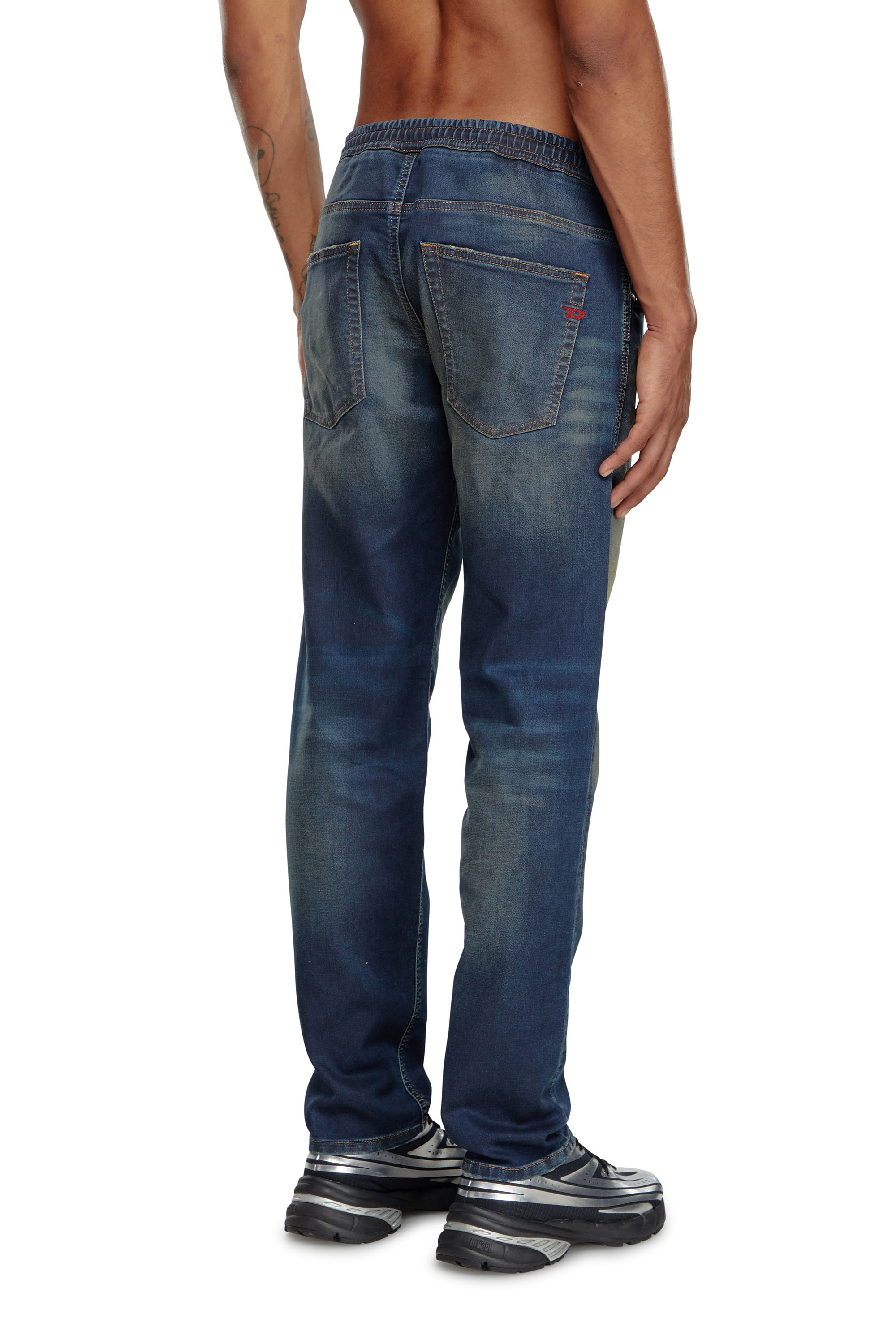 Diesel - Regular 2030 D-Krooley Joggjeans® 09J34 Uomo, Blu Scuro - Image 4