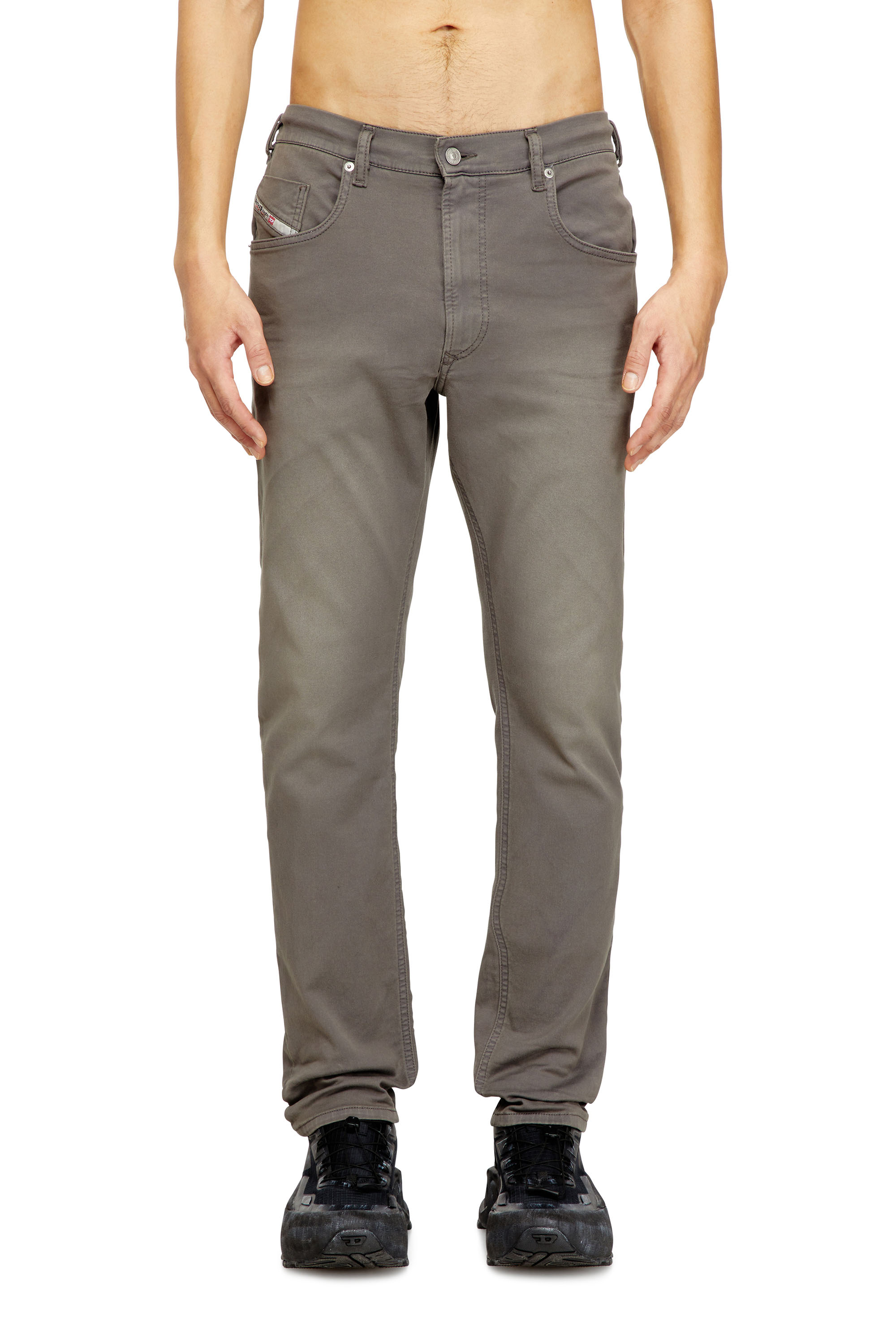 Diesel - Regular 2032 D-Krooley-BW Joggjeans® 0670M Homme, null - Image 2