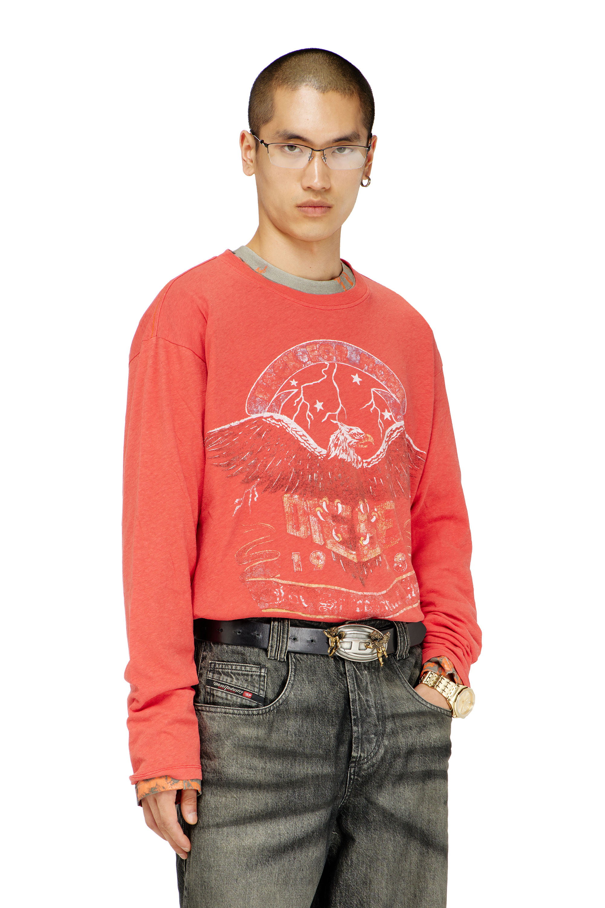 Diesel - T-GERI-LS, T-shirt &agrave; manches longues avec graphismes concert Homme in Rouge - 1