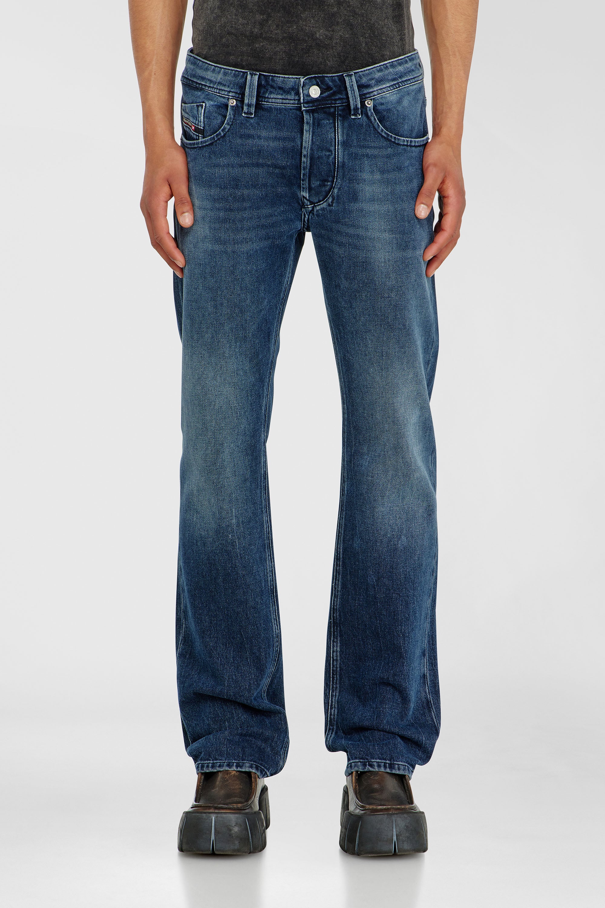Diesel - Herren Regular Jeans 1985 Larkee 0KBBM, Dunkelblau - 1